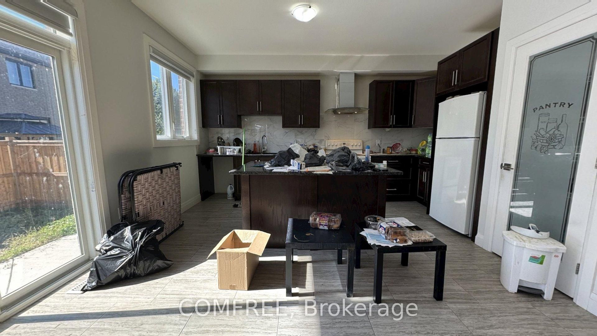 4277 John Ross Court Property Photo 7