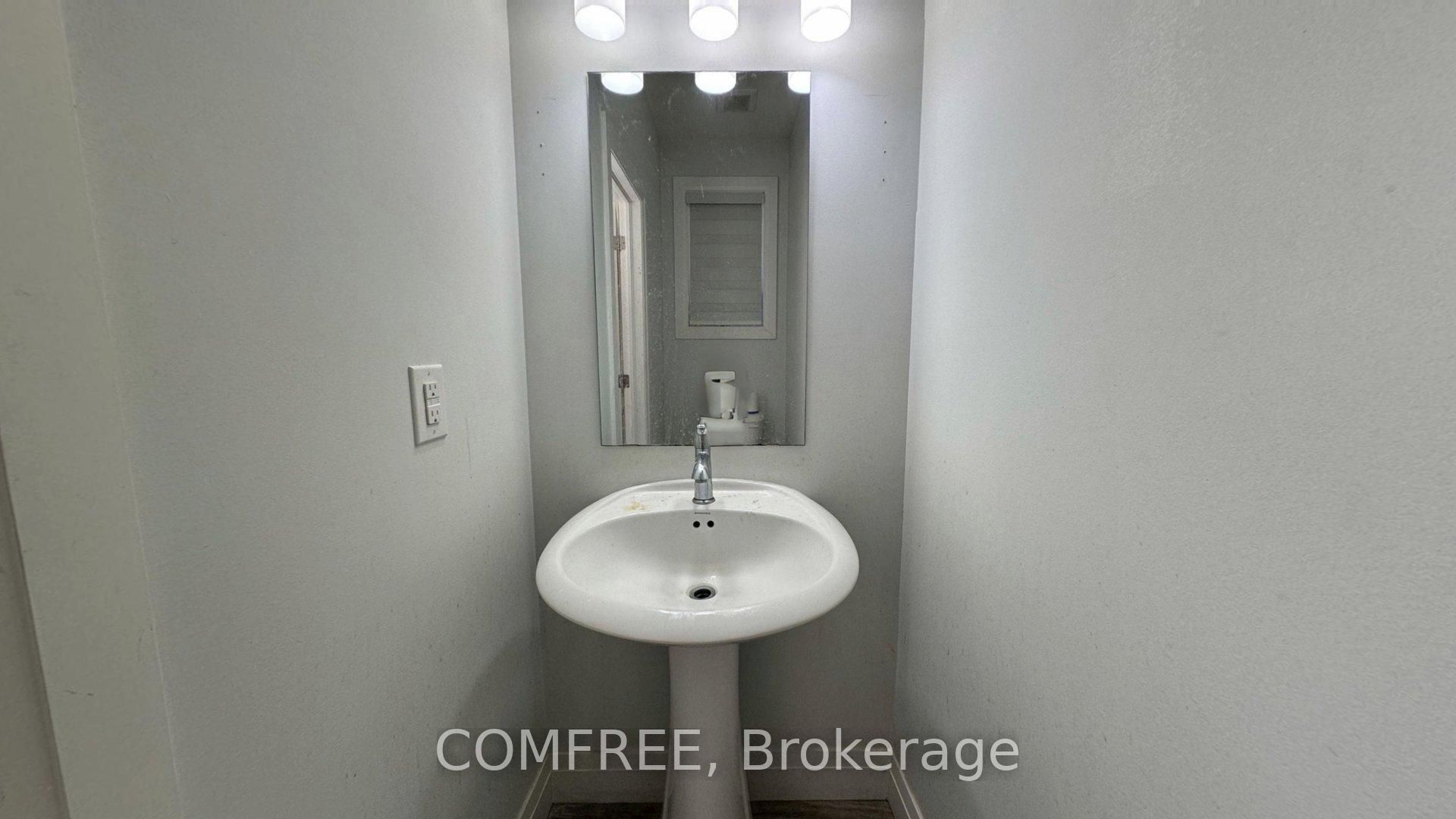 4277 John Ross Court Property Photo 10