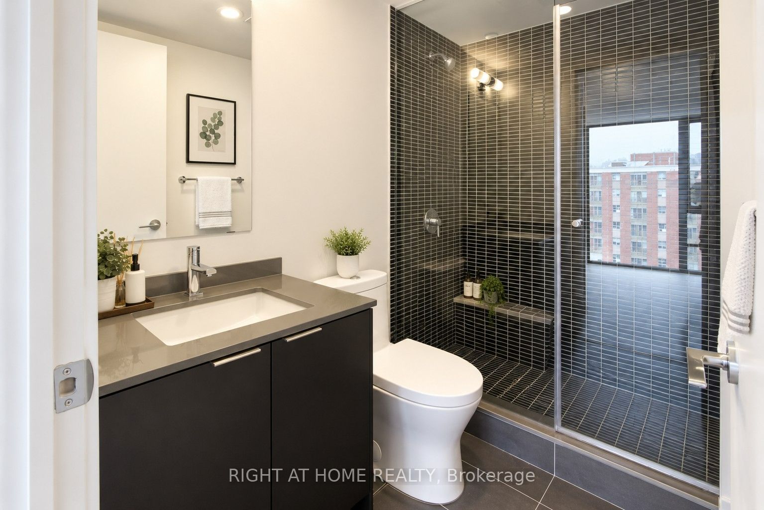 1 Jarvis Street 1101 Property Photo 4