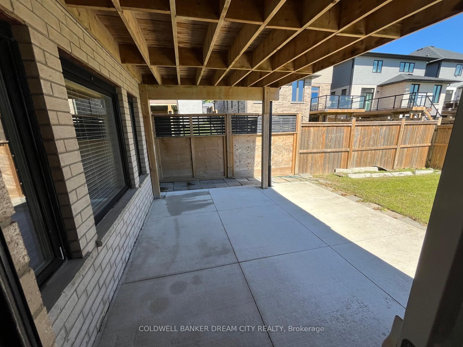 1236 Medway Park Drive (lower) Property Photo 11