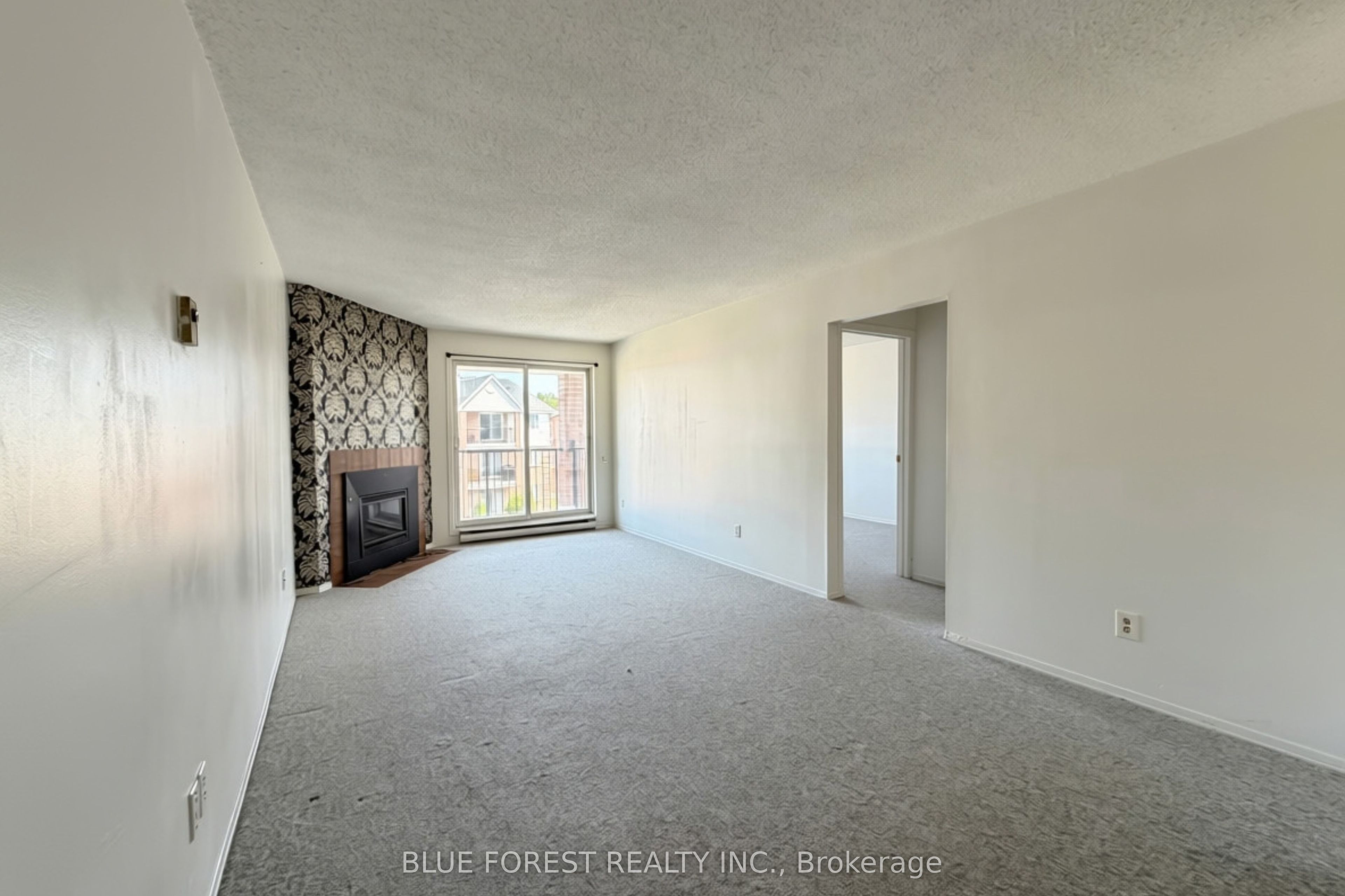 1096 Jalna Boulevard 141 Property Photo 3