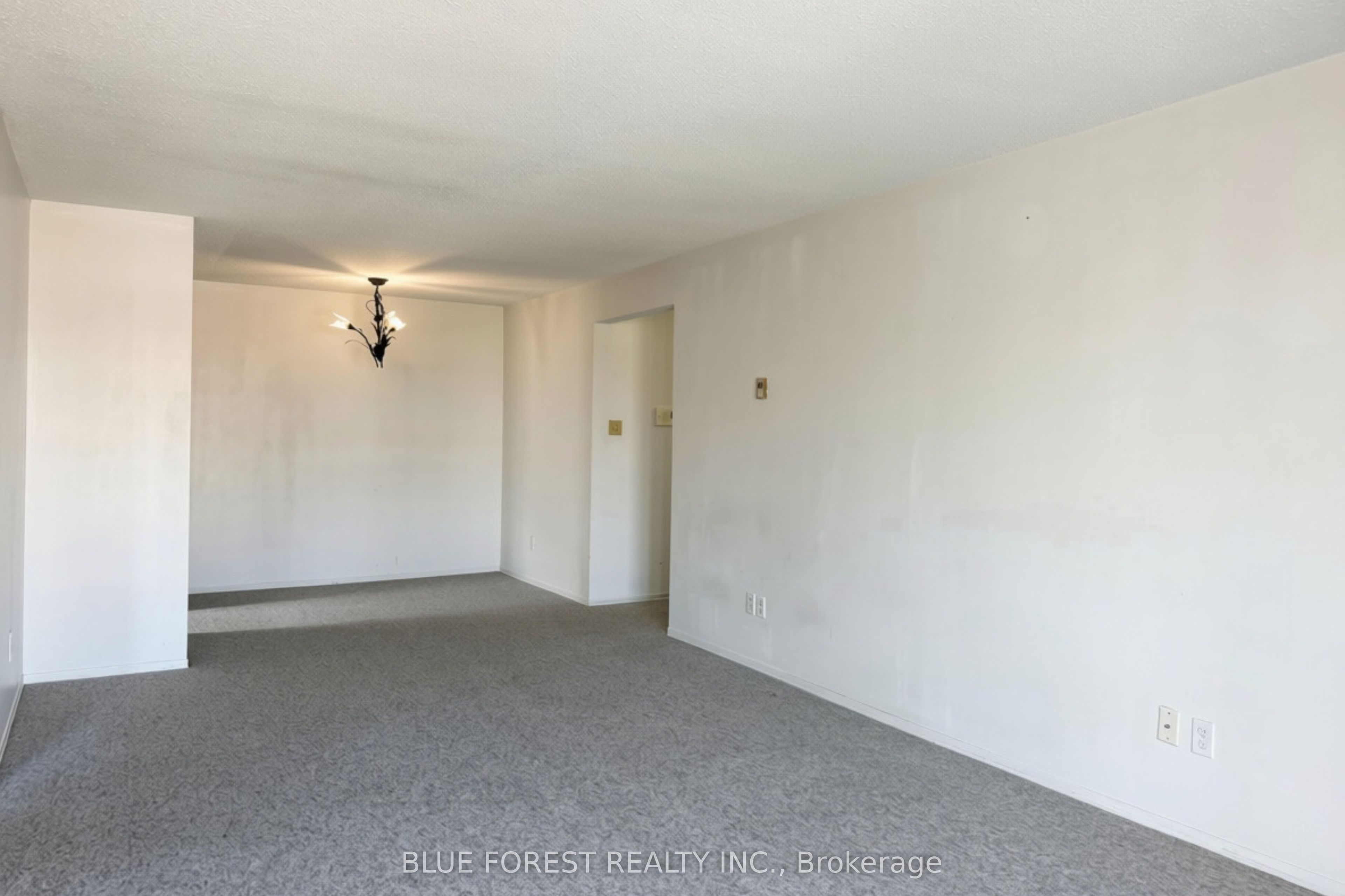 1096 Jalna Boulevard 141 Property Photo 5