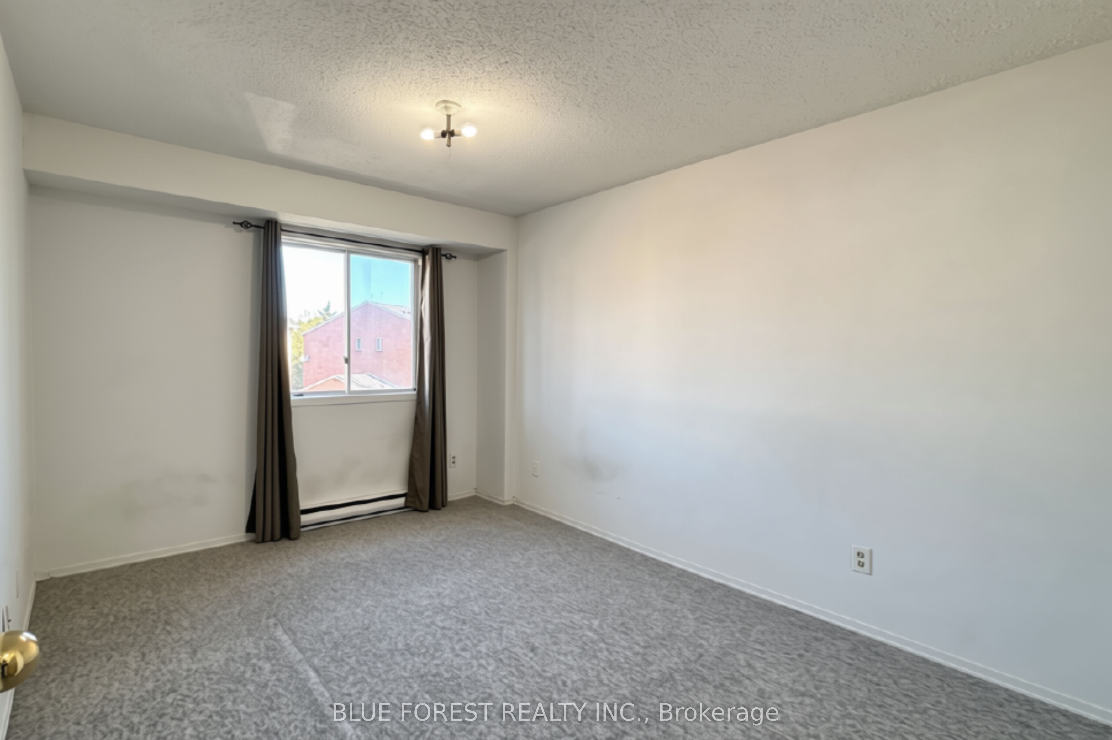 1096 Jalna Boulevard 141 Property Photo 9
