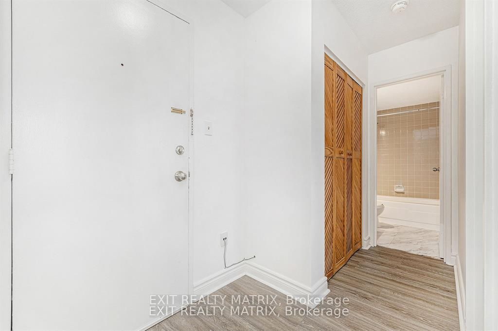 2041 Arrowsmith Drive 403c Property Photo 2