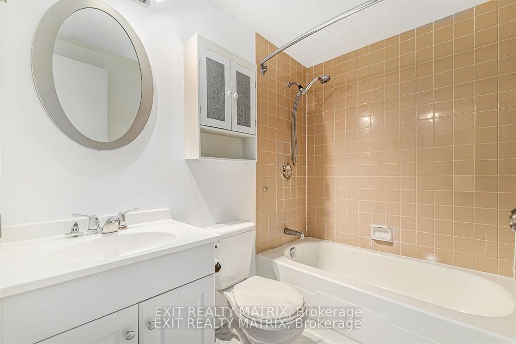 2041 Arrowsmith Drive 403c Property Photo 8