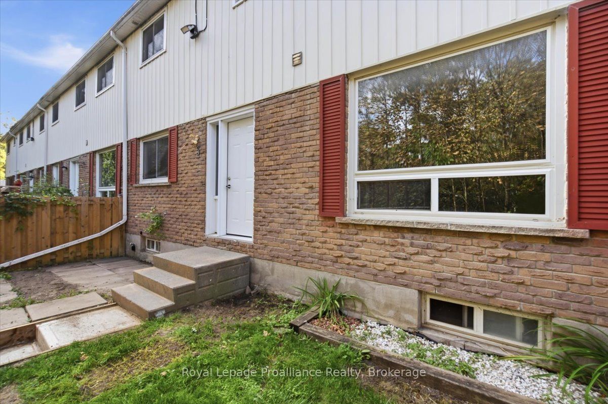 11 Tracey Park Drive 3 Property Photo 1