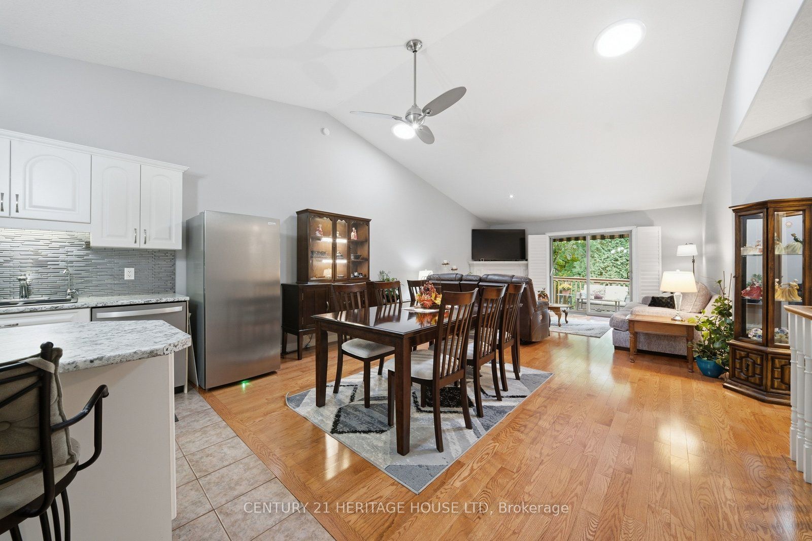 633 Park Road N 8 Property Photo 9