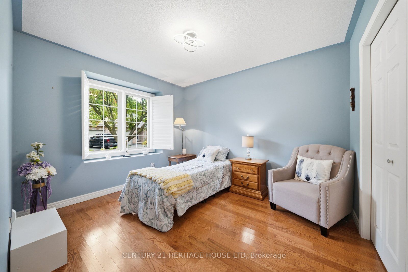 633 Park Road N 8 Property Photo 30
