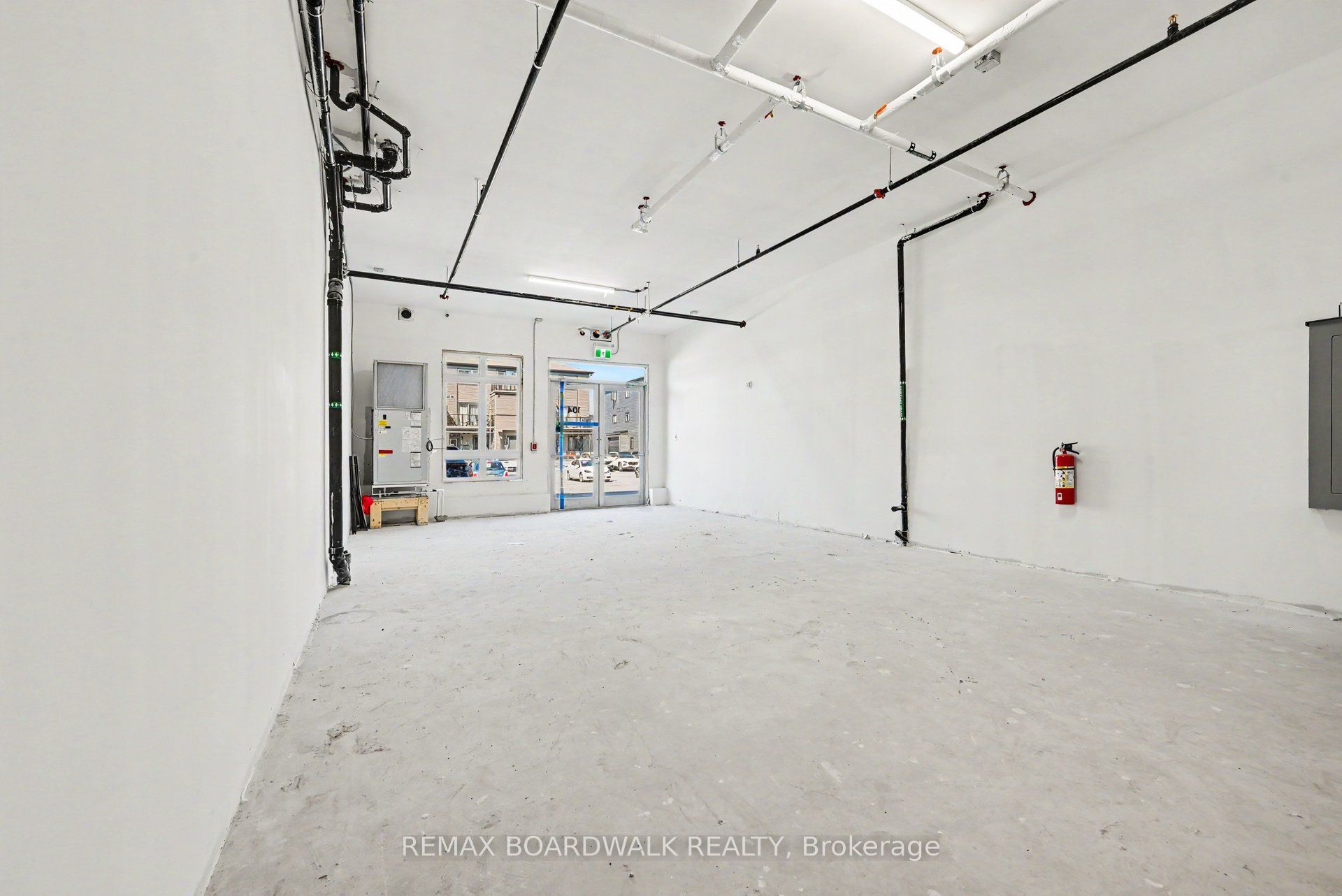 2370 Tenth Line Road 104 Property Photo 11
