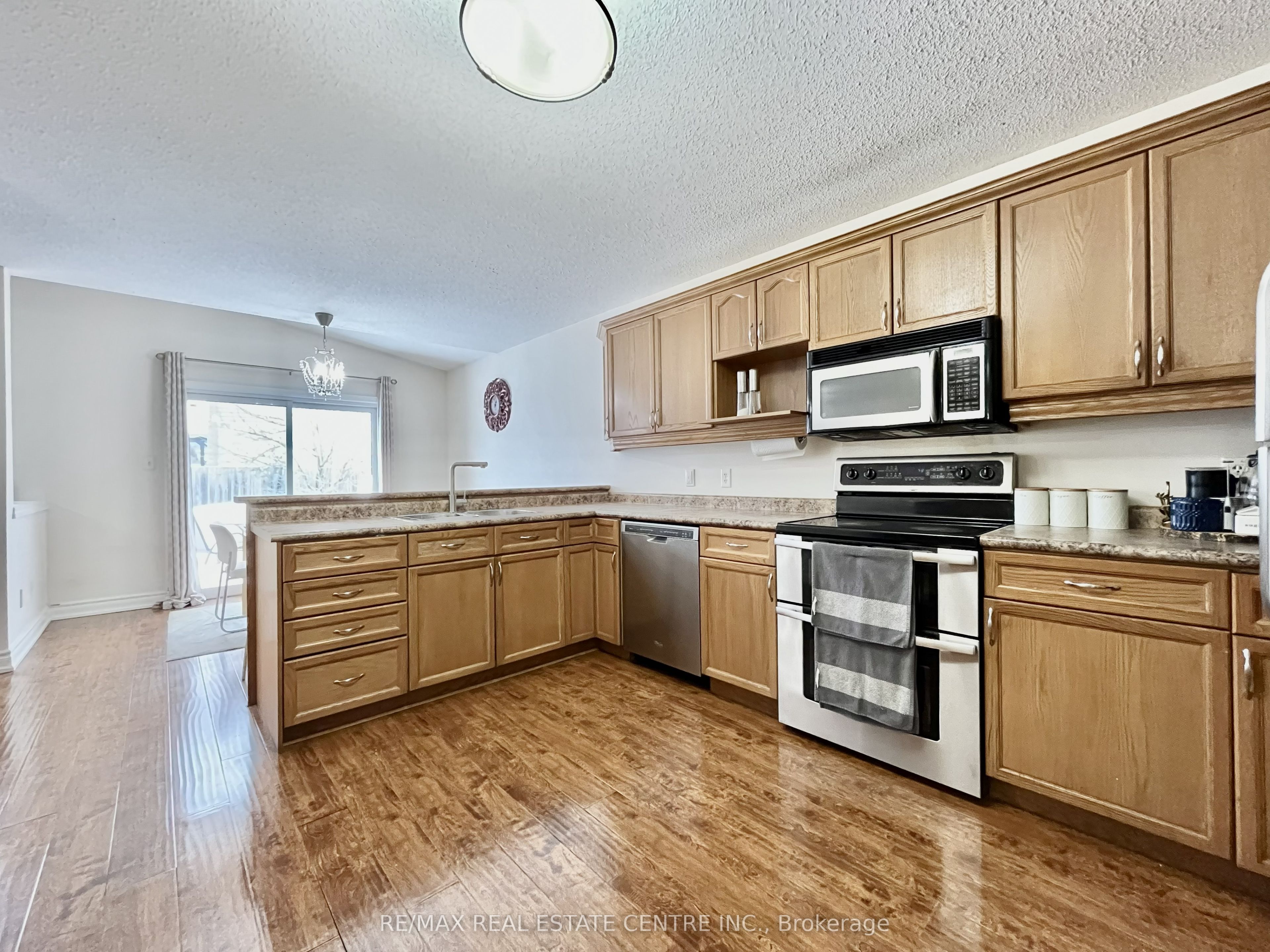 1771 Mickleborough Drive W Property Photo 10