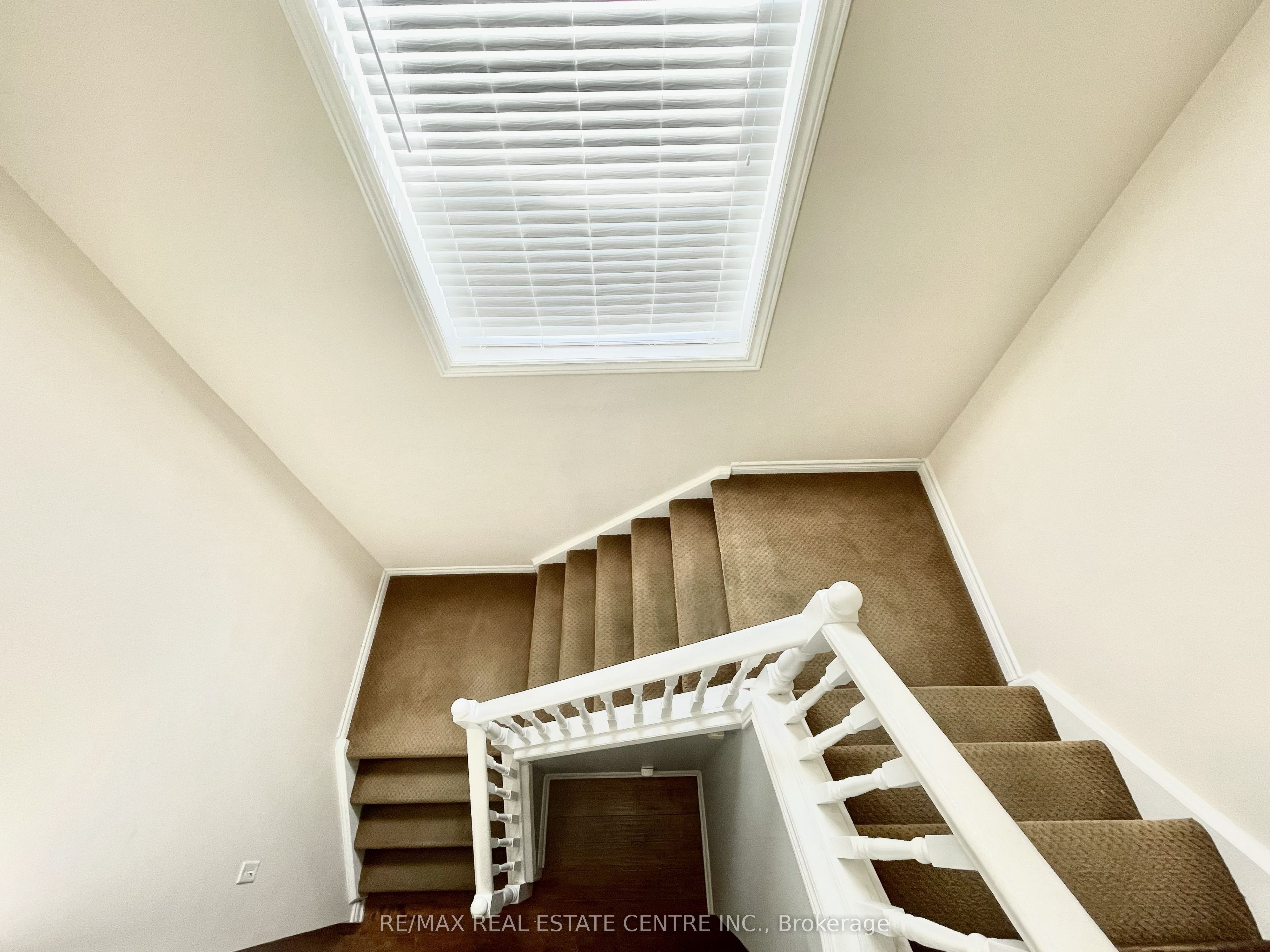 1771 Mickleborough Drive W Property Photo 16