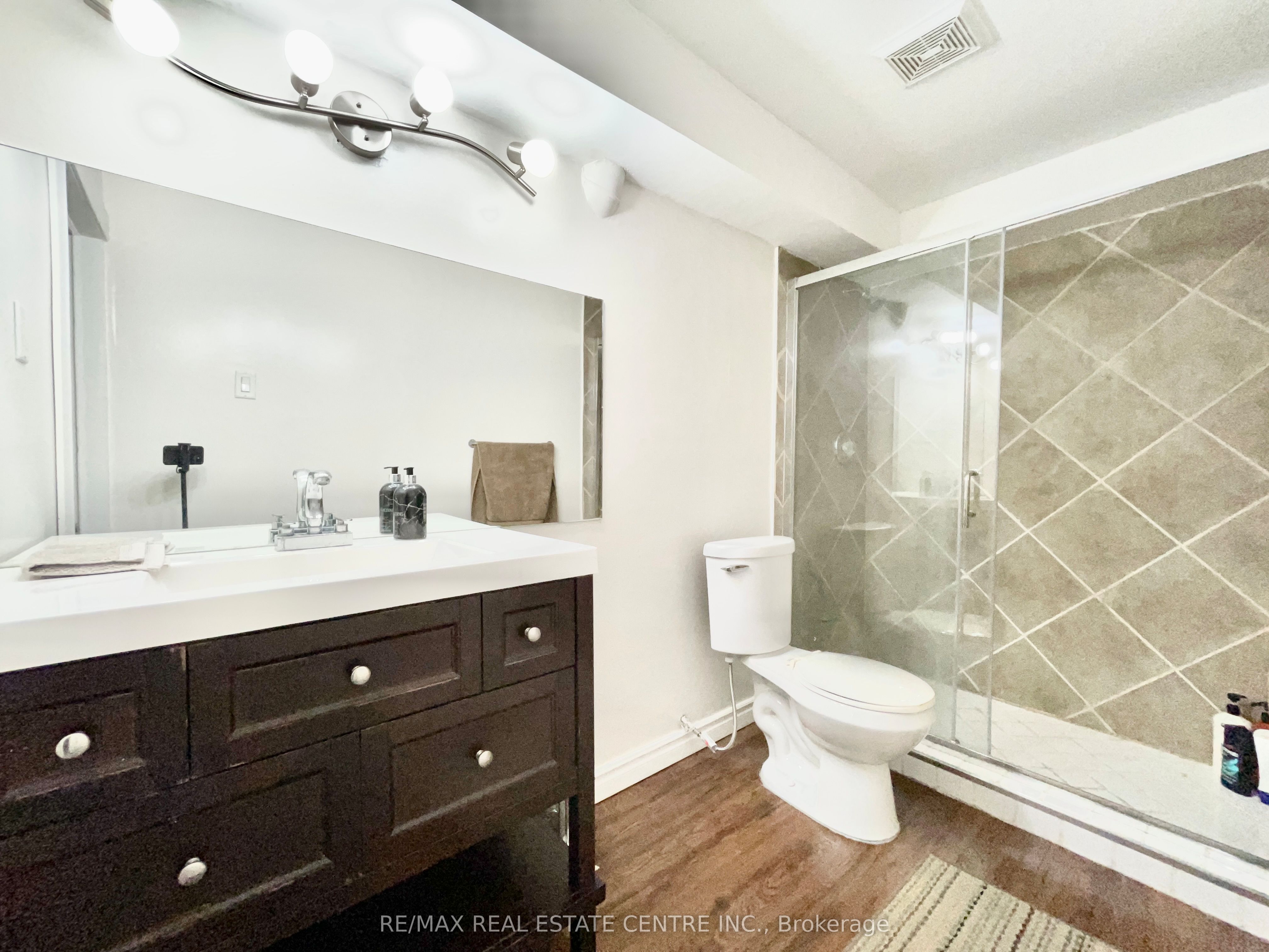 1771 Mickleborough Drive W Property Photo 29