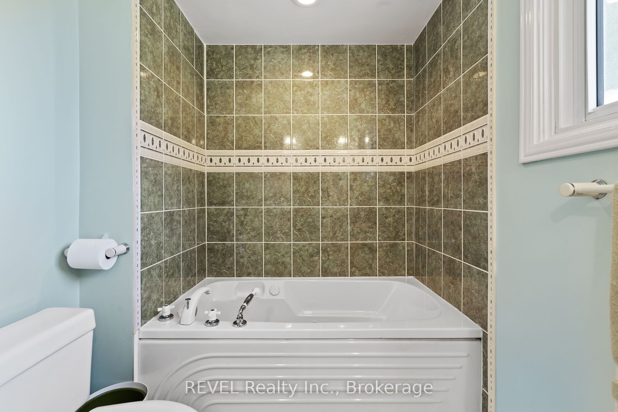 3839 Potter Heights Property Photo 27