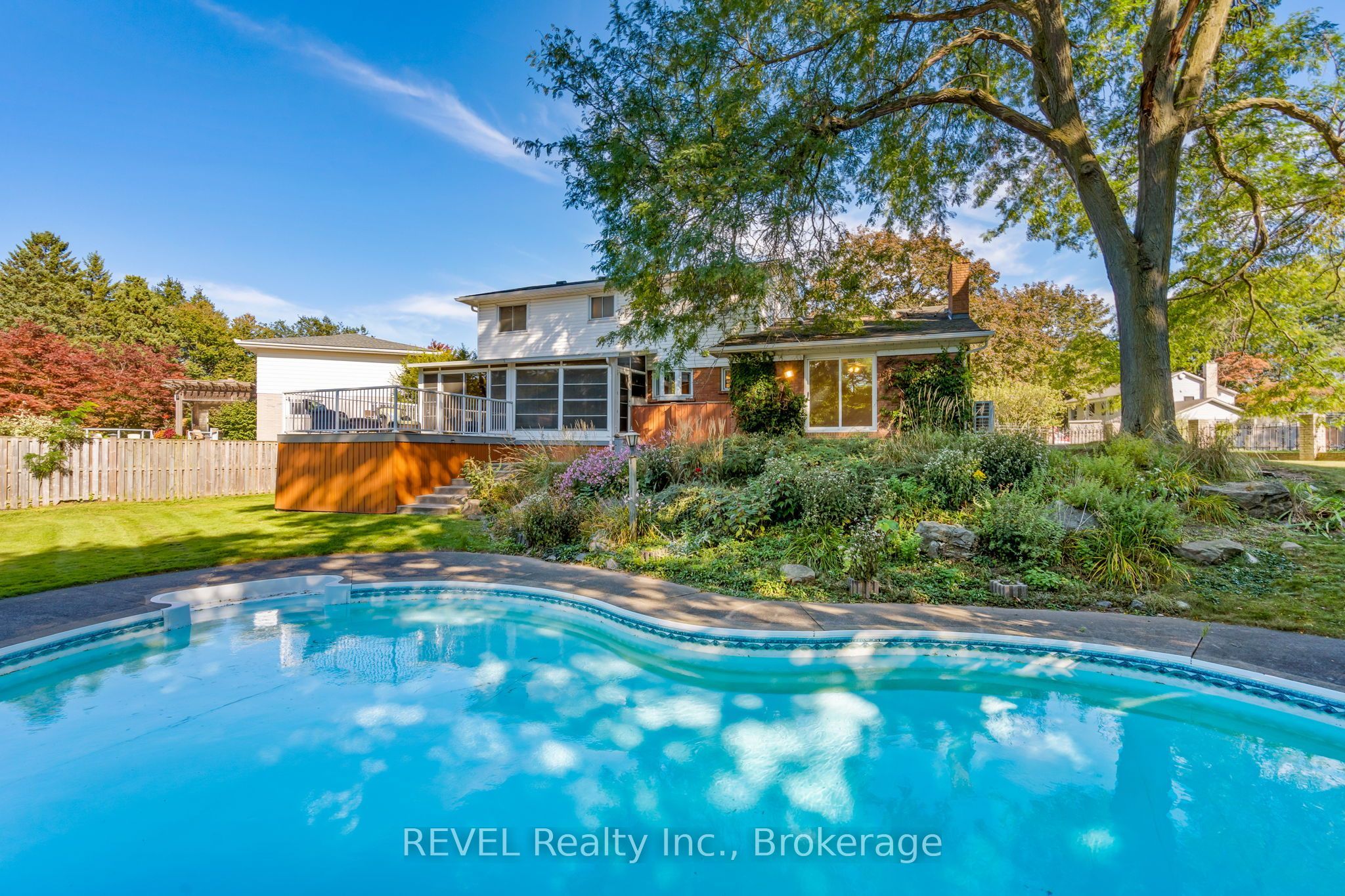 3839 Potter Heights Property Photo 32