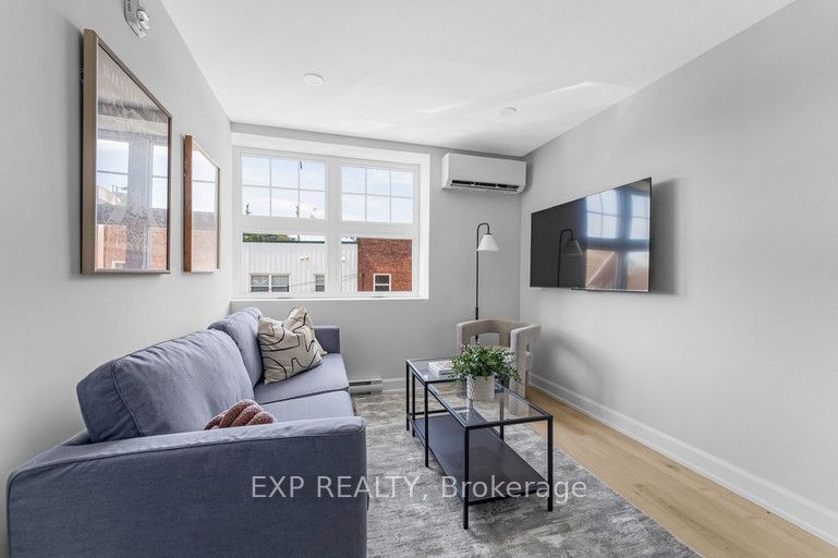 658 Somerset Street W 101 Property Photo 2