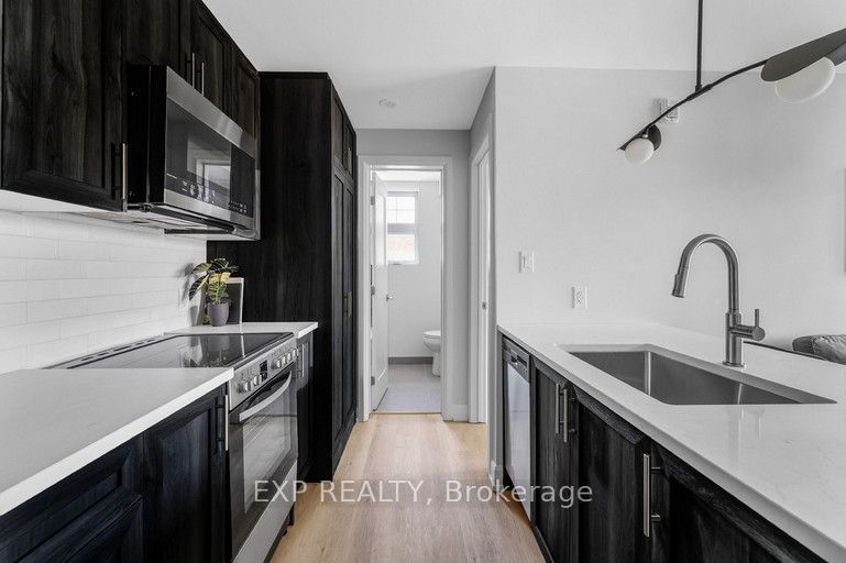 658 Somerset Street W 101 Property Photo 6