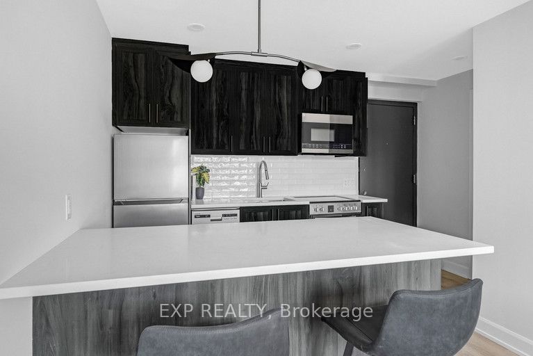 658 Somerset Street W 101 Property Photo 8