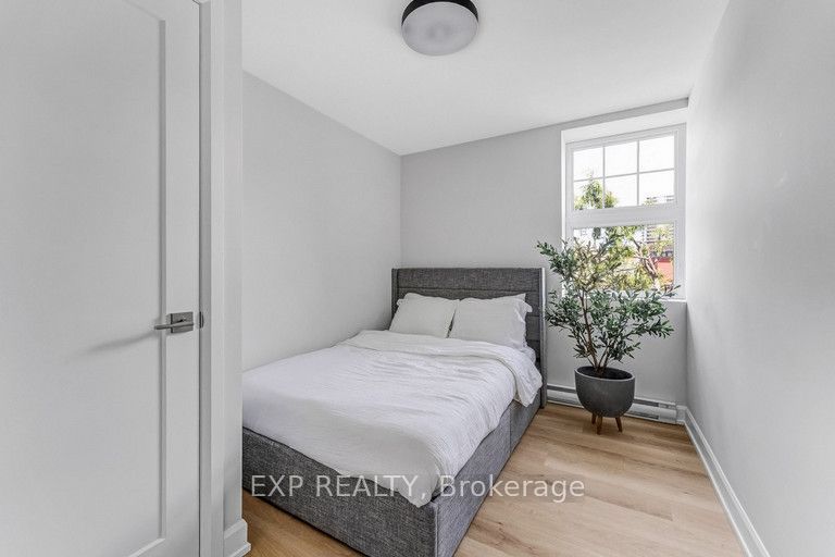 658 Somerset Street W 101 Property Photo 11