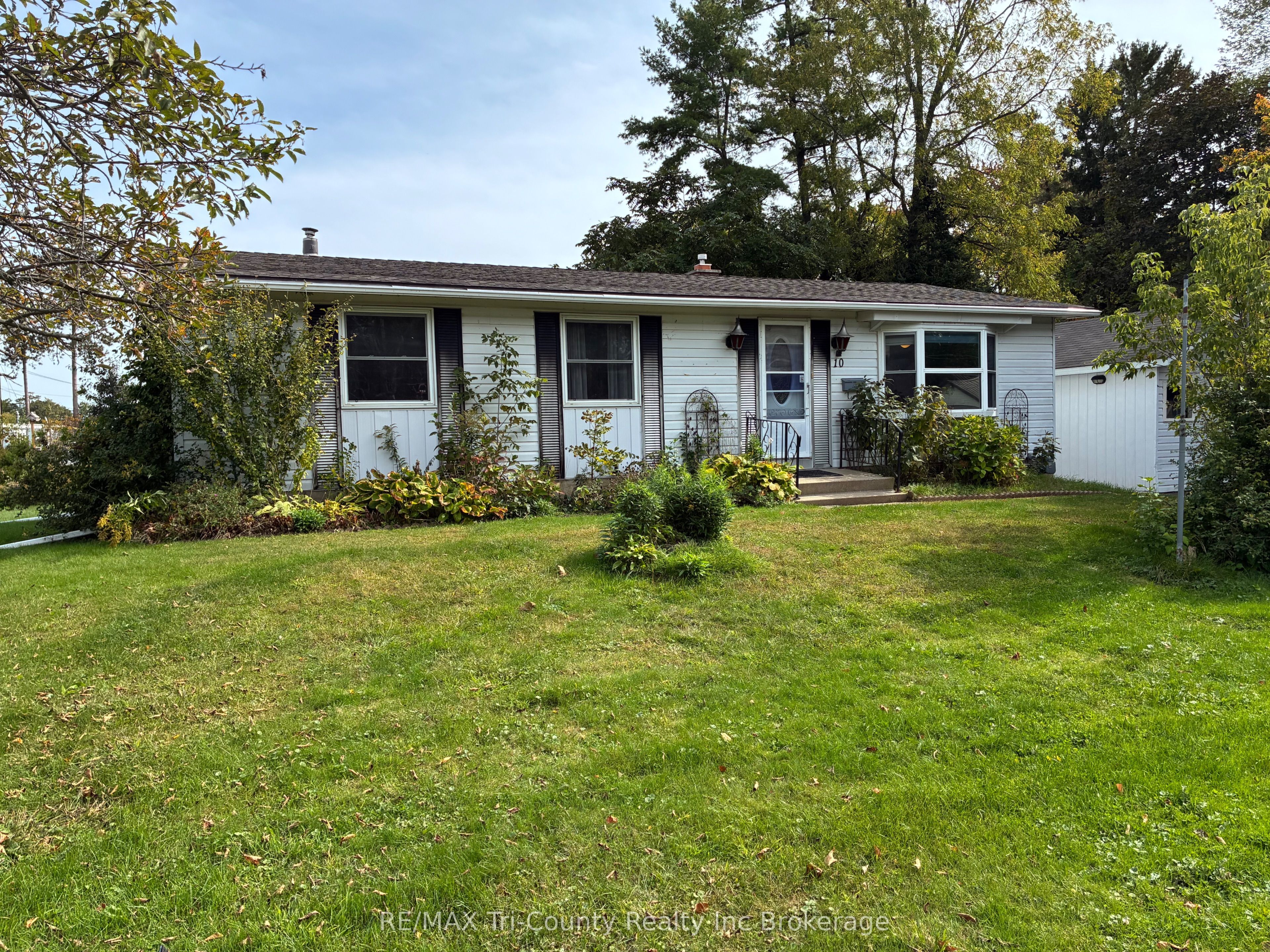 10 Elizabeth Street Property Photo 2