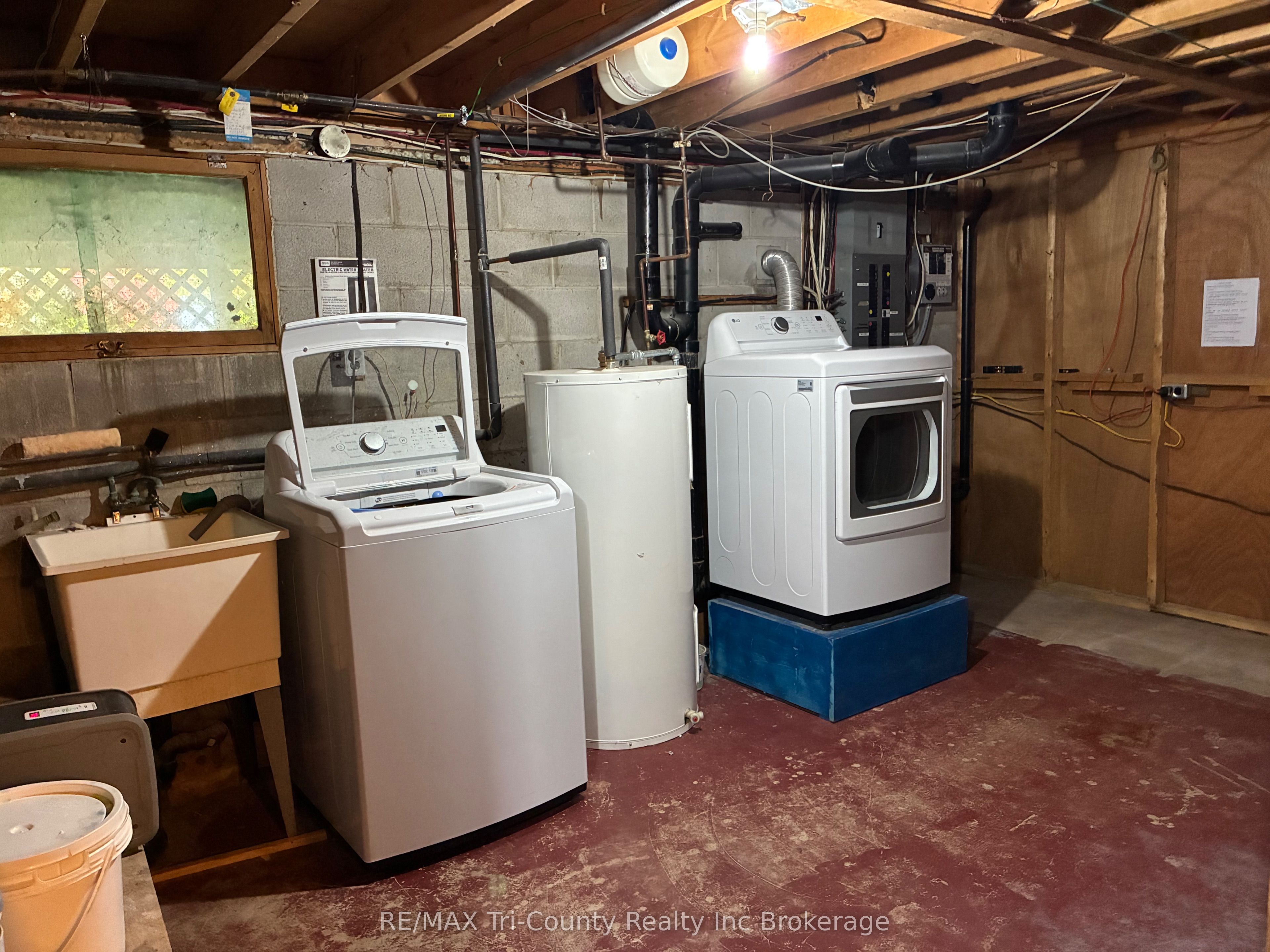 10 Elizabeth Street Property Photo 31