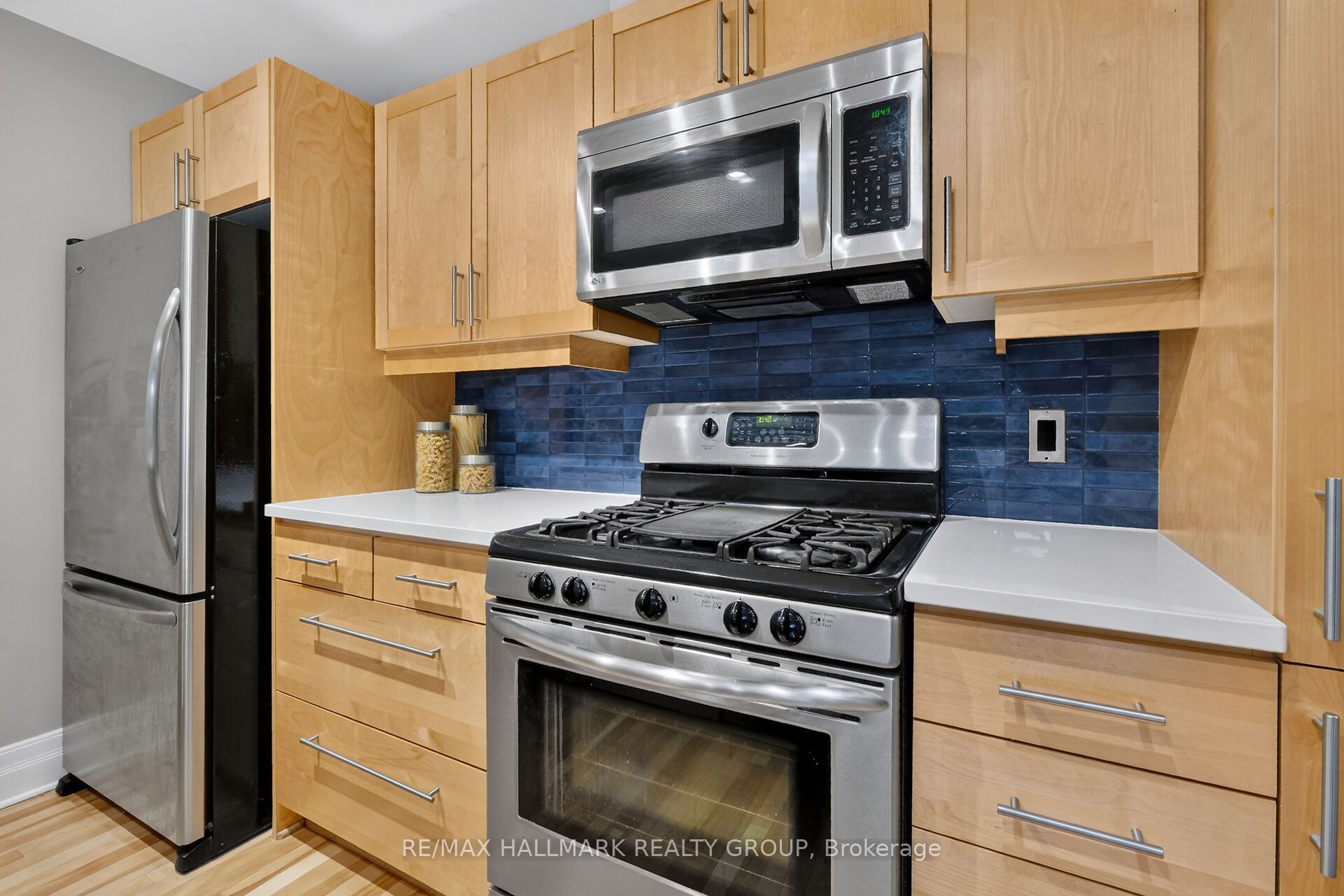 457 Mcleod Street 210 Property Photo 16