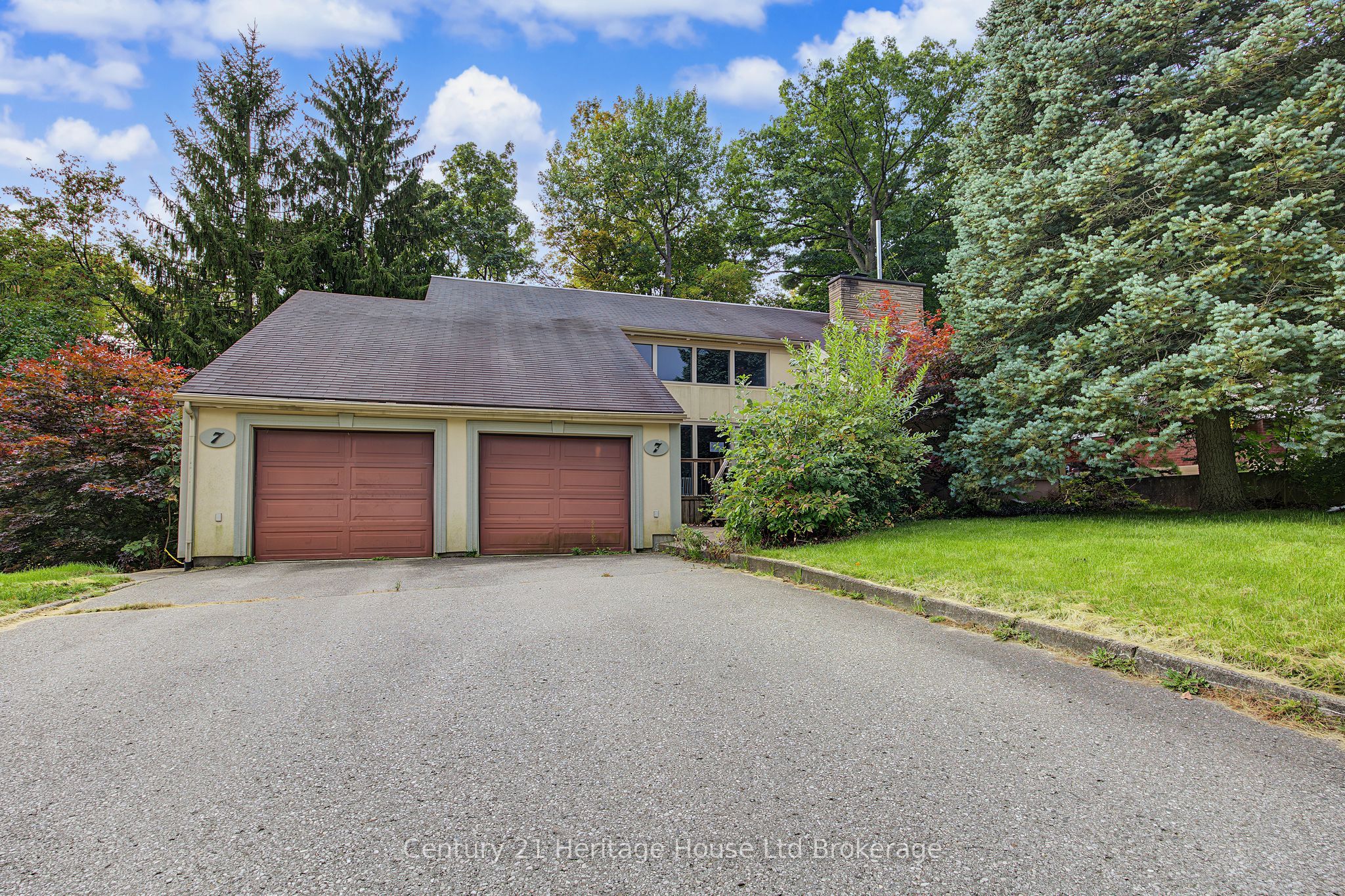 7 Thistle Court Property Photo 1