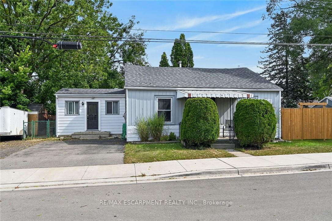 82 Division Street Property Photo 1