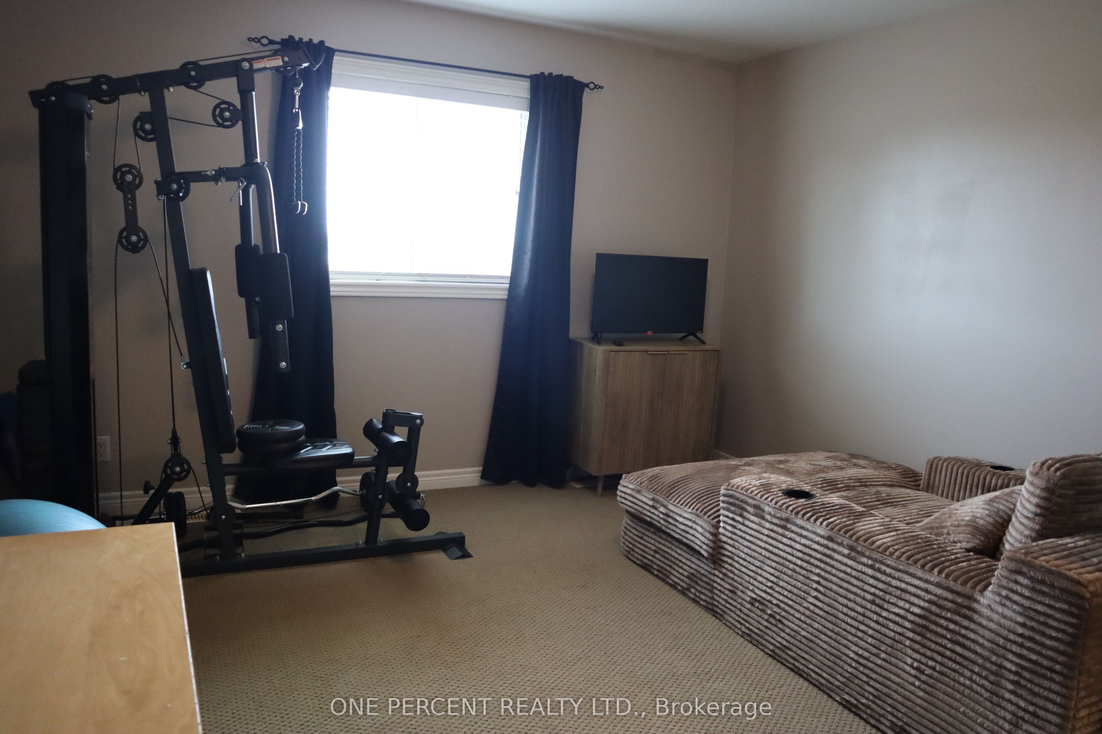 349 Winterberry Boulevard Property Photo 35