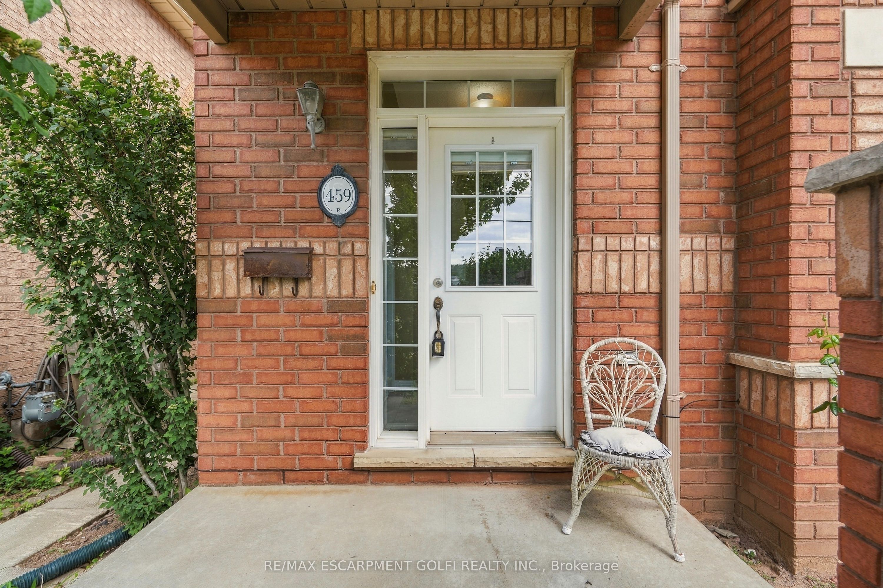 459 Highway No 8 Property Photo 2