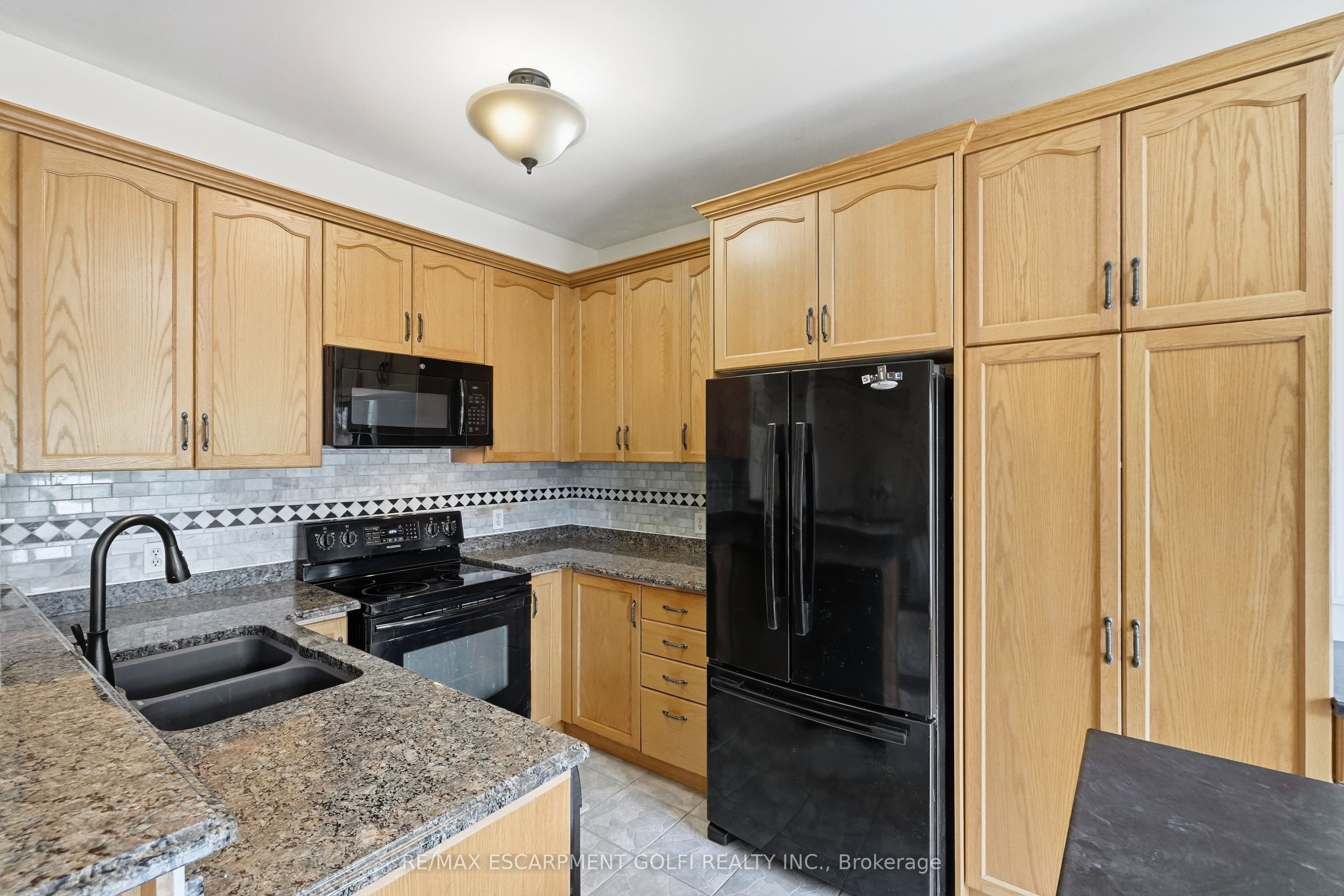 459 Highway No 8 Property Photo 8