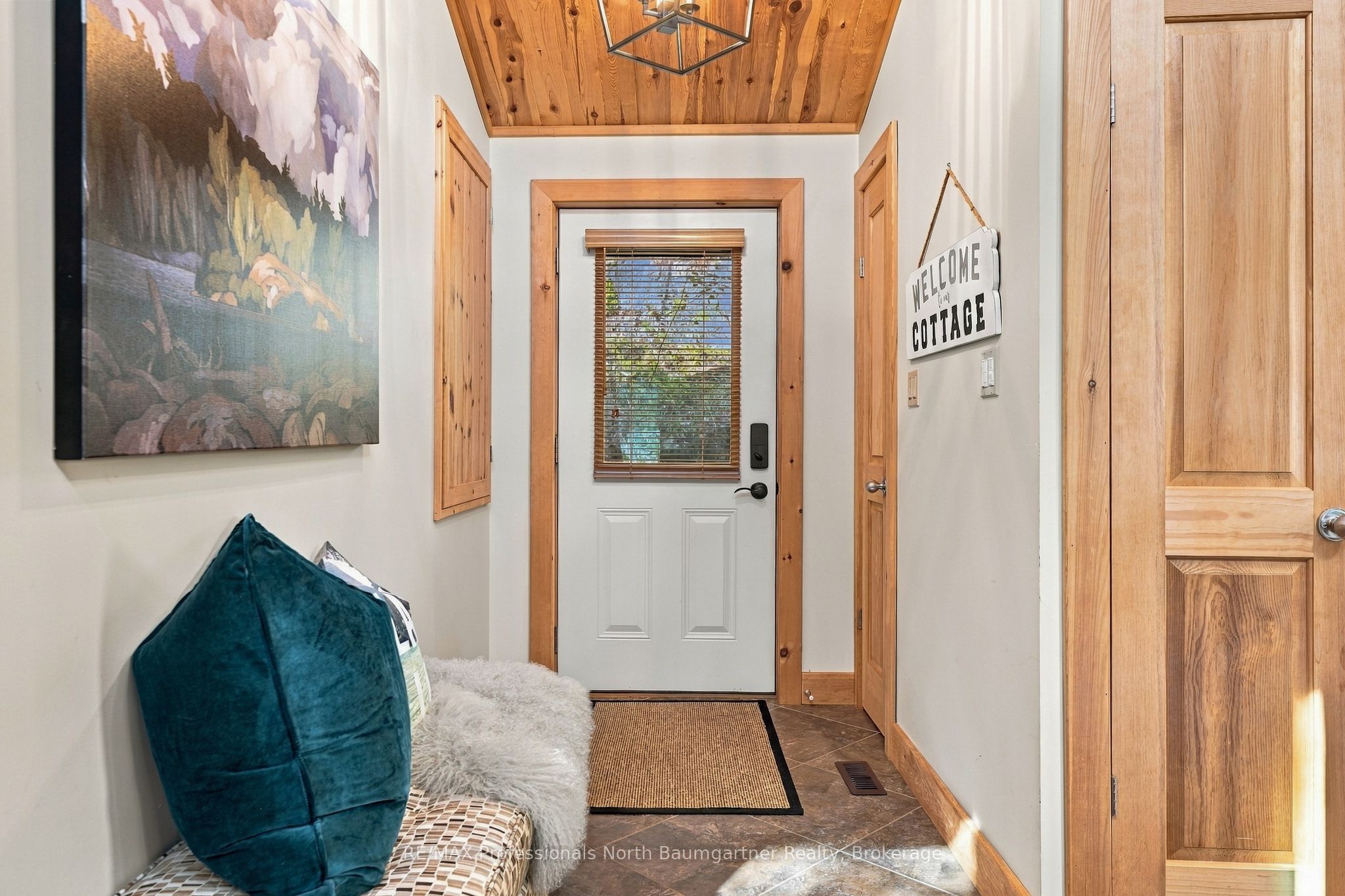 1014 Mackmore Trail Property Photo 4