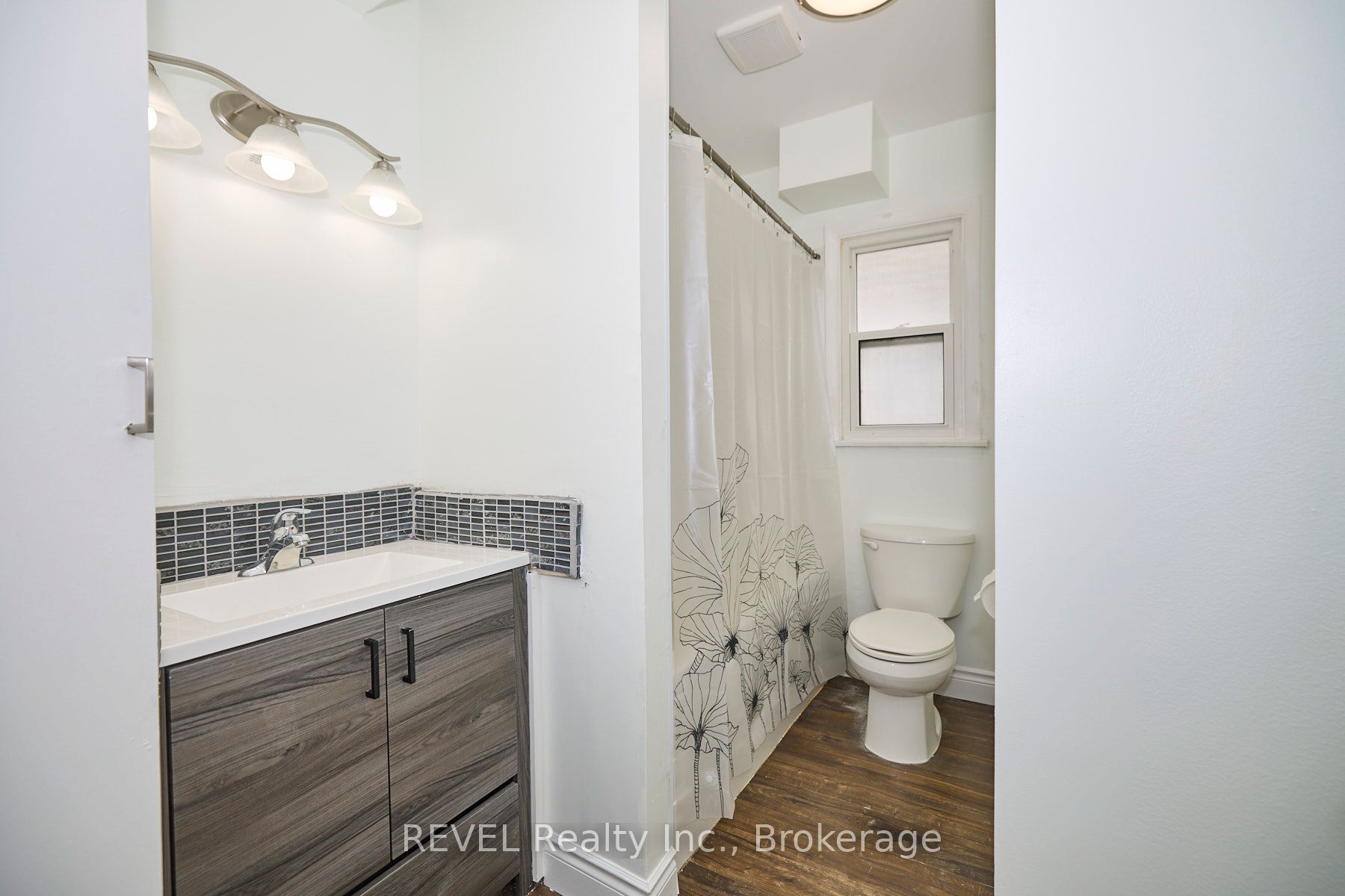 43 Cosby Avenue Property Photo 5