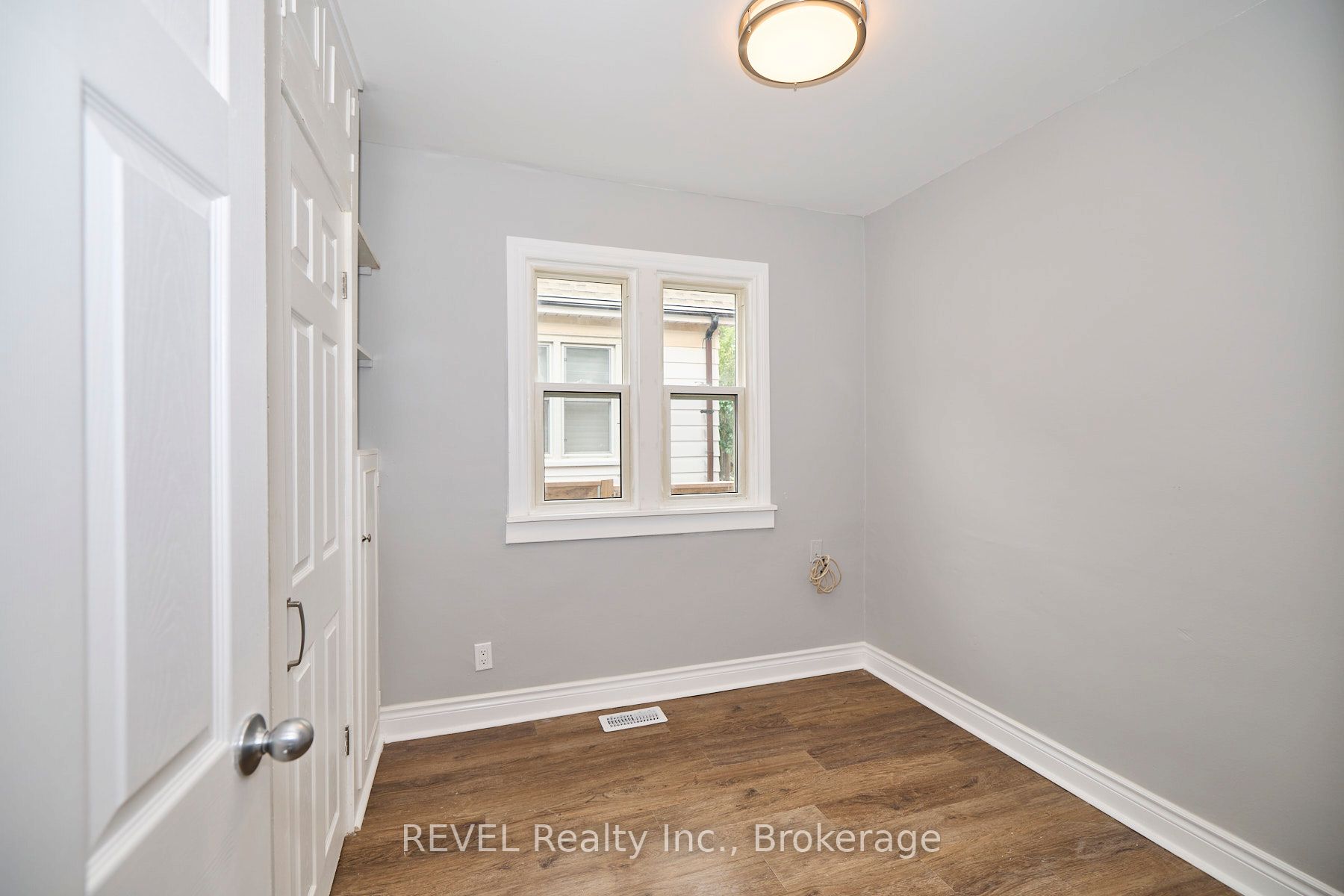 43 Cosby Avenue Property Photo 8