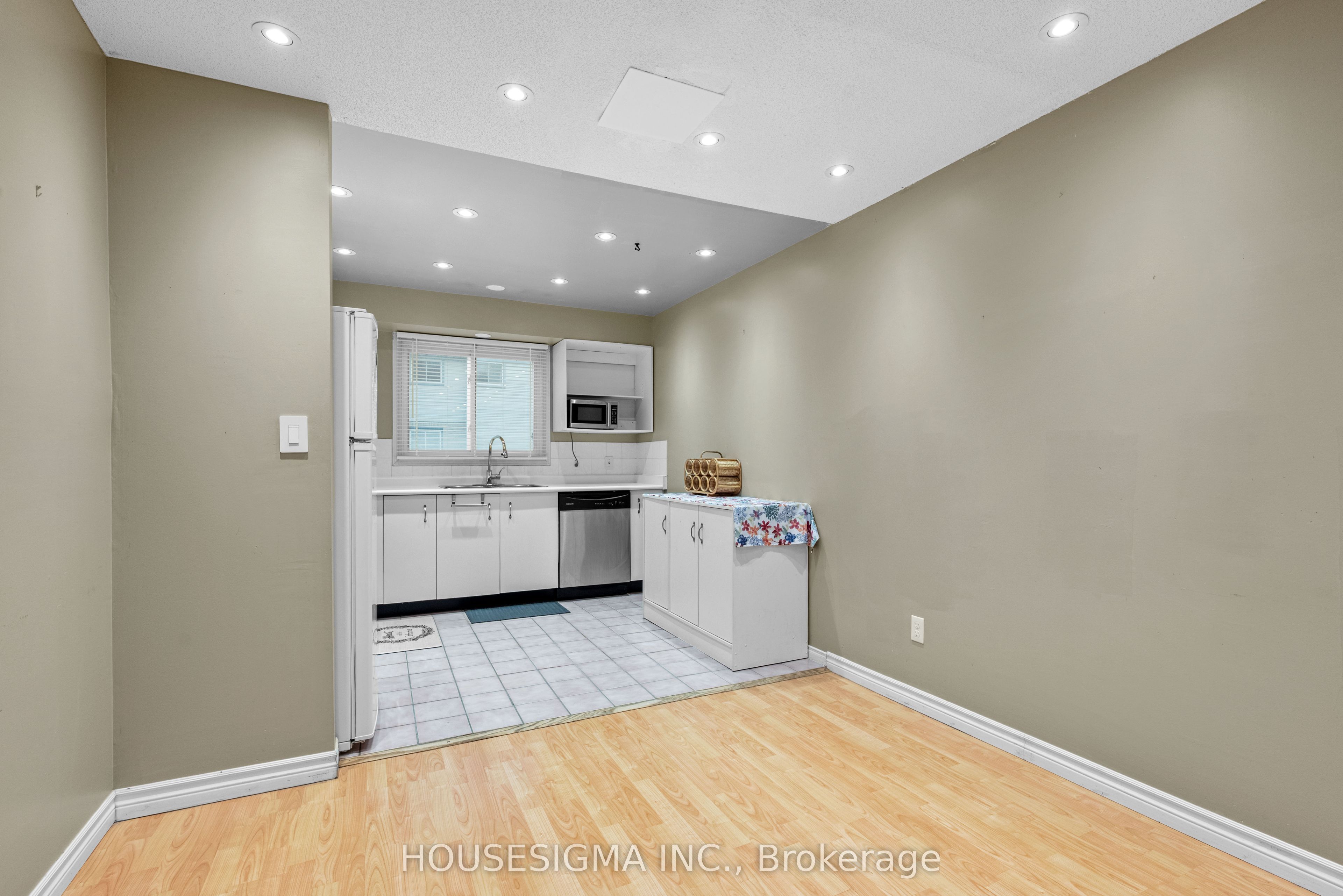 589 Beechwood Drive 42 Property Photo 10