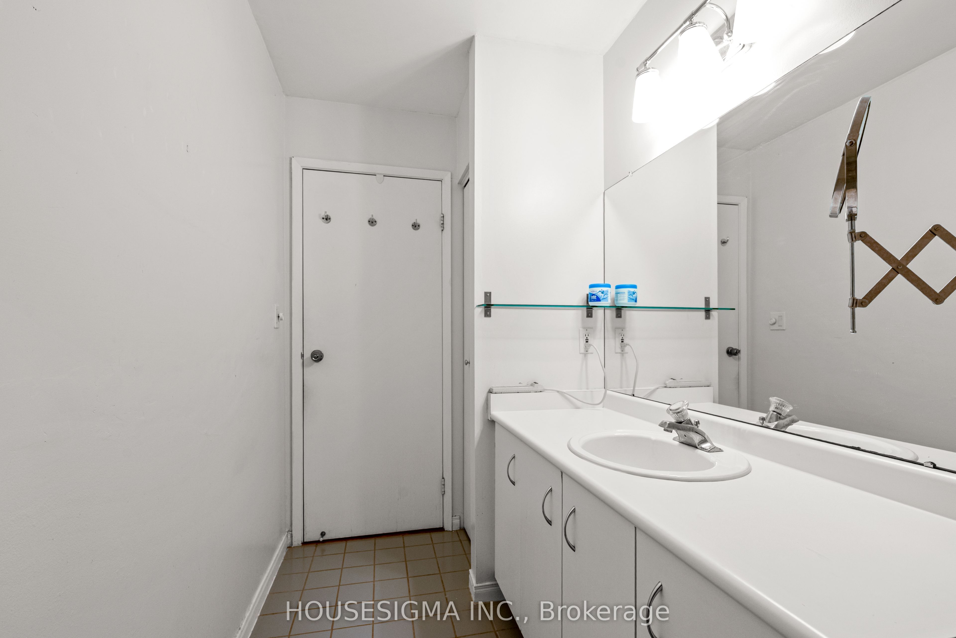589 Beechwood Drive 42 Property Photo 23