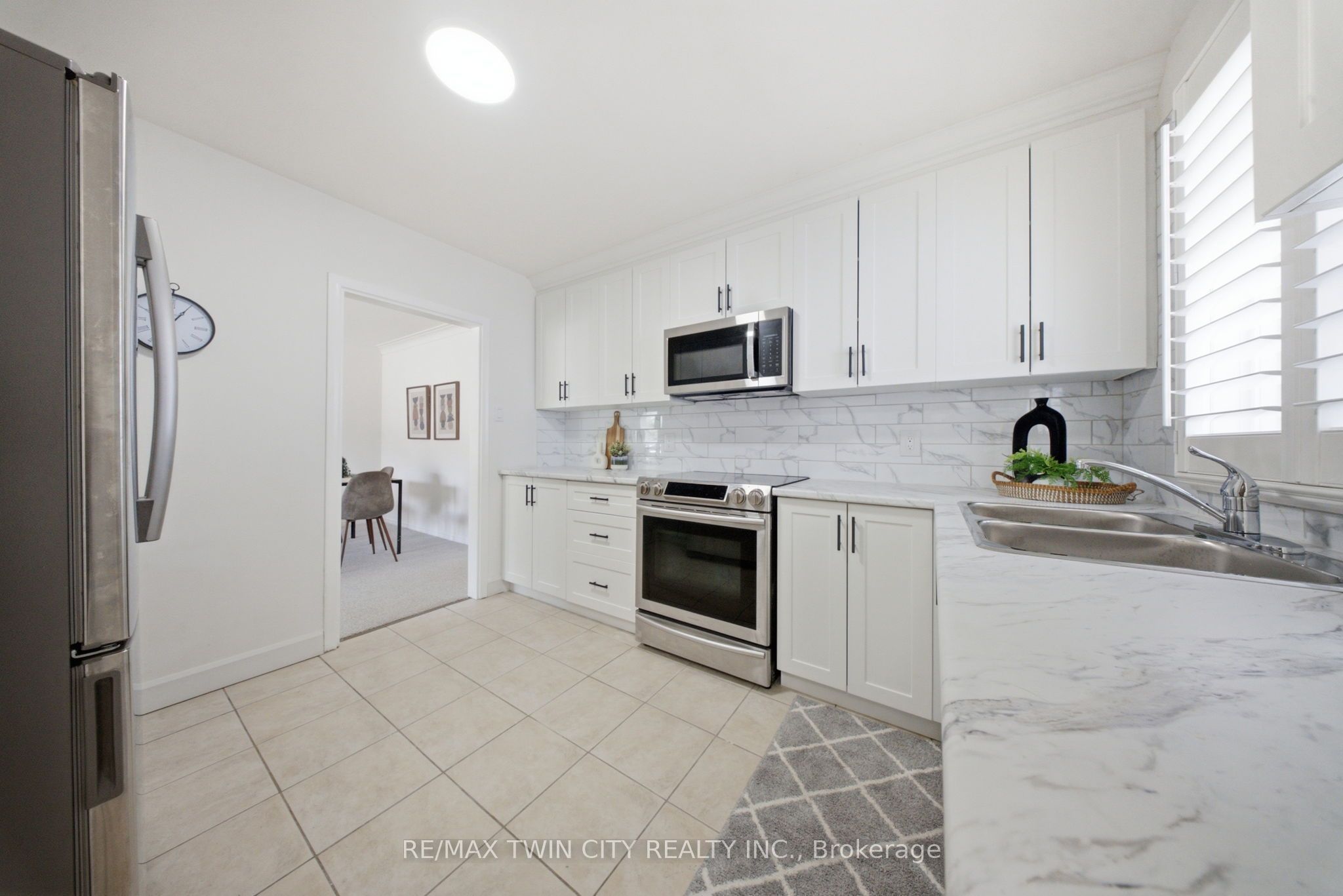 16 Burwell Street Property Photo 11