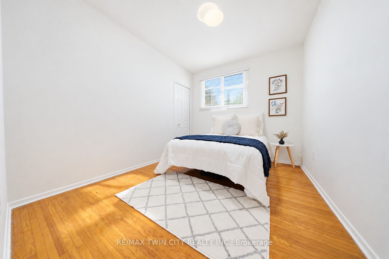16 Burwell Street Property Photo 16