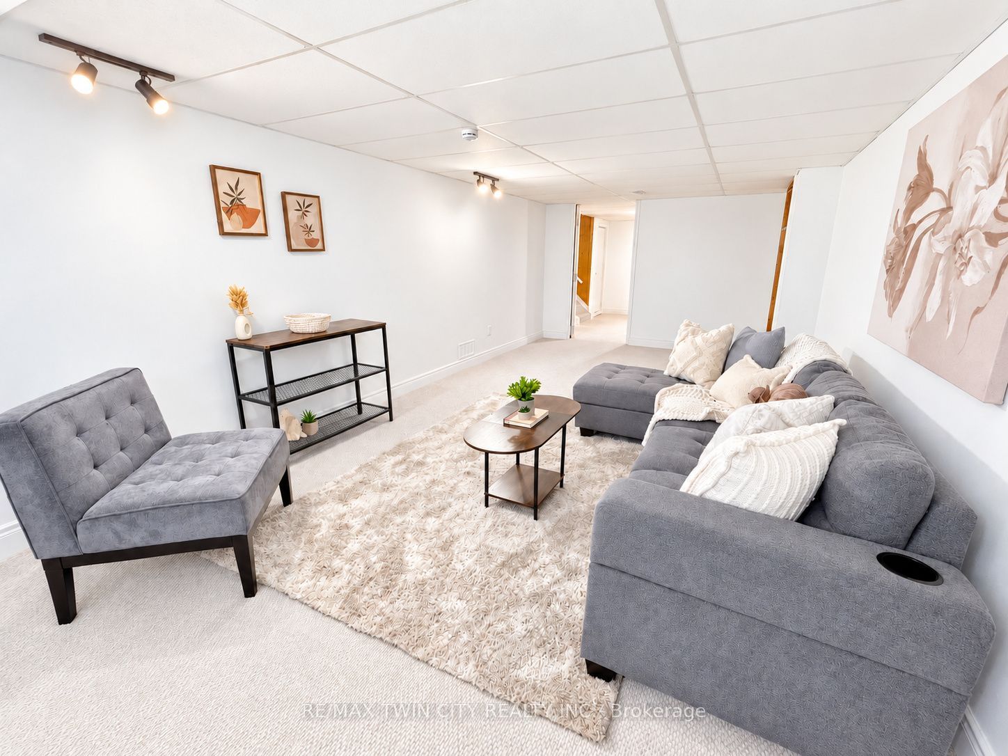 16 Burwell Street Property Photo 24