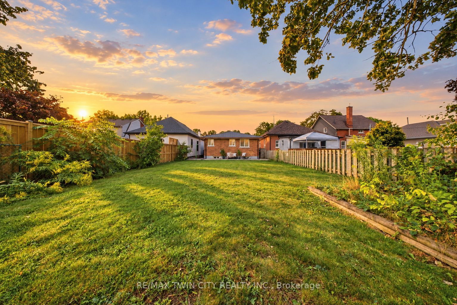 16 Burwell Street Property Photo 30