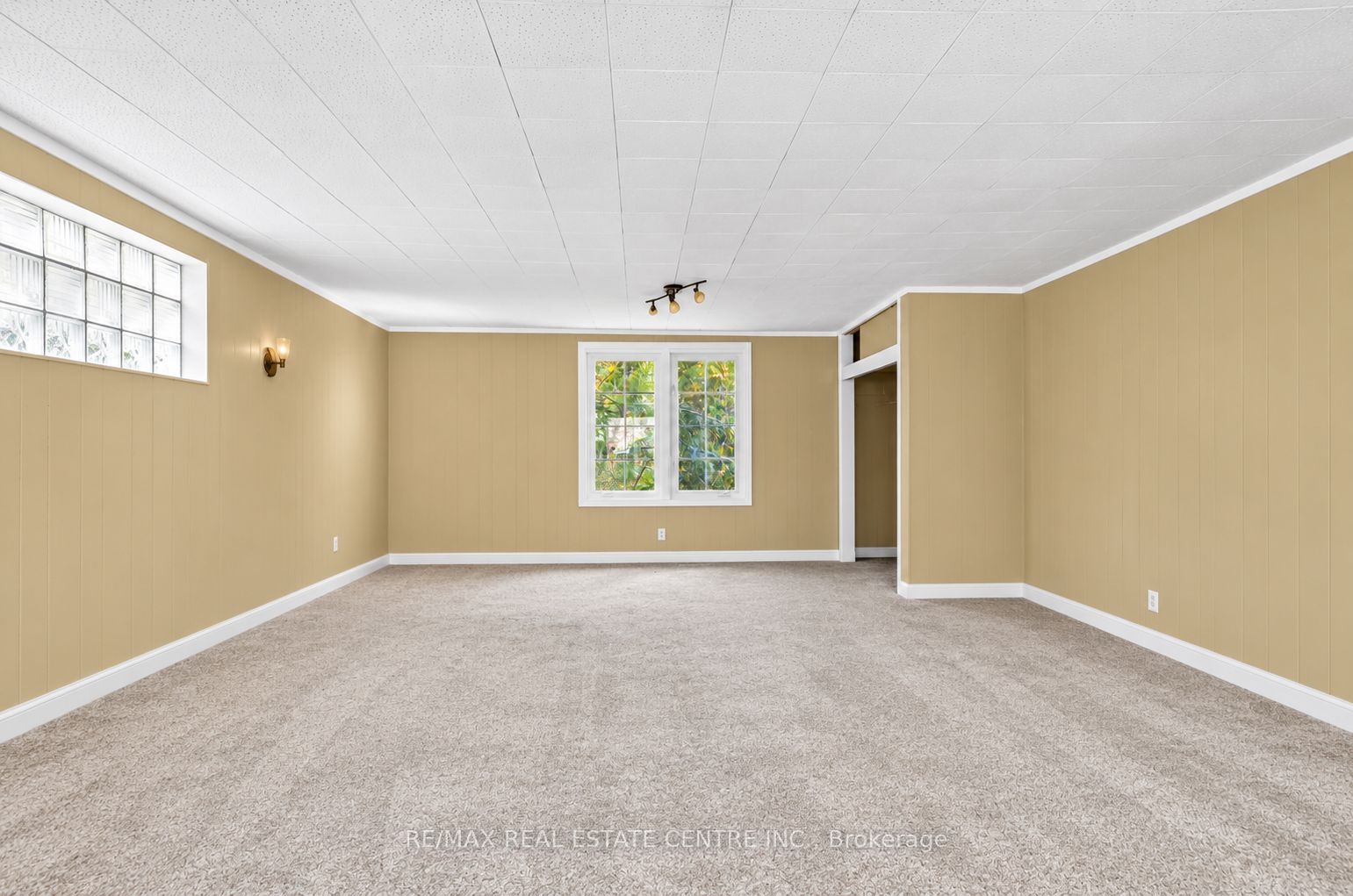 70 Jackson Avenue Property Photo 11