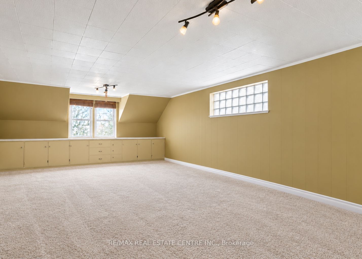 70 Jackson Avenue Property Photo 14