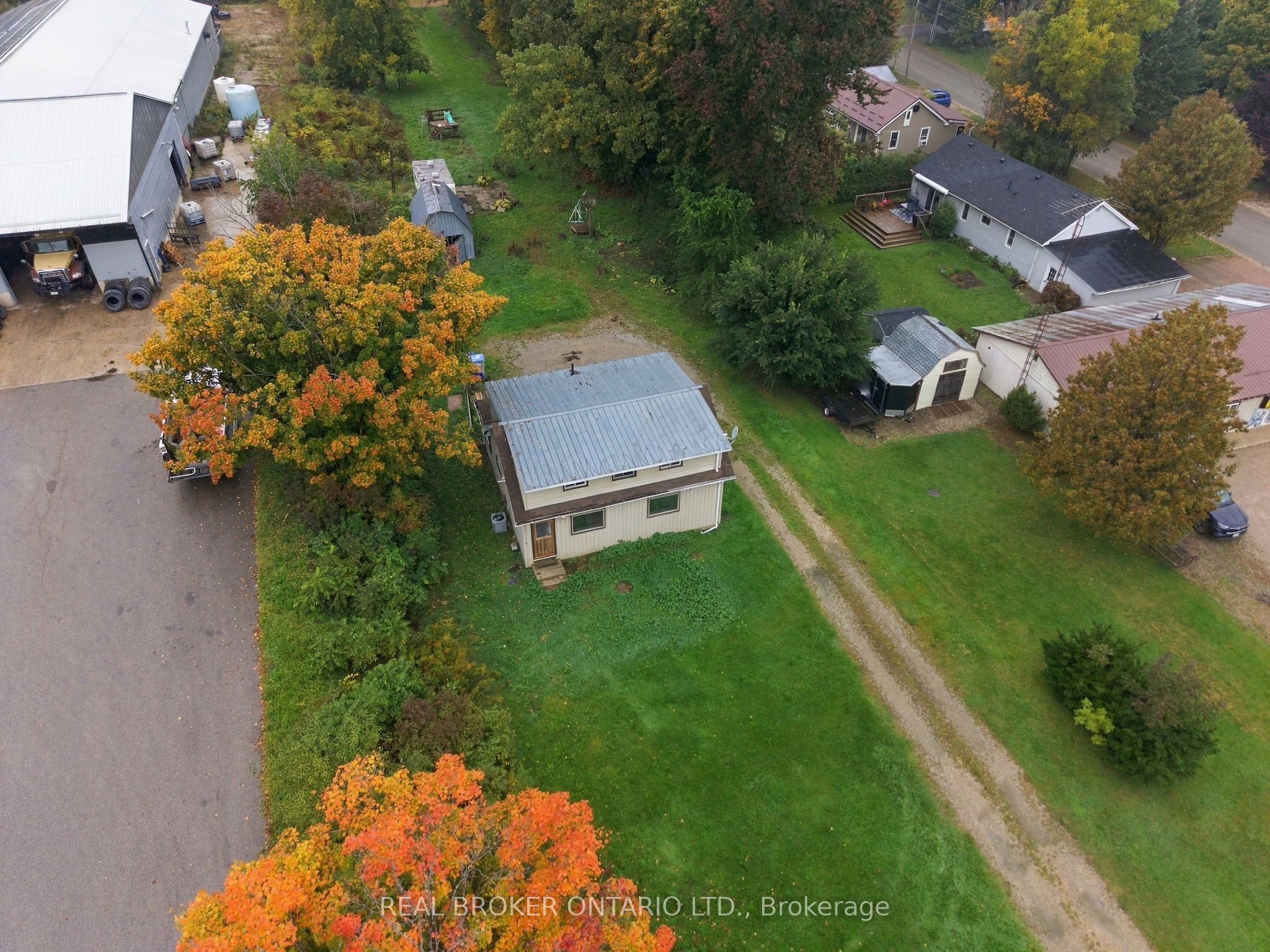 77937 London Road Property Photo 4