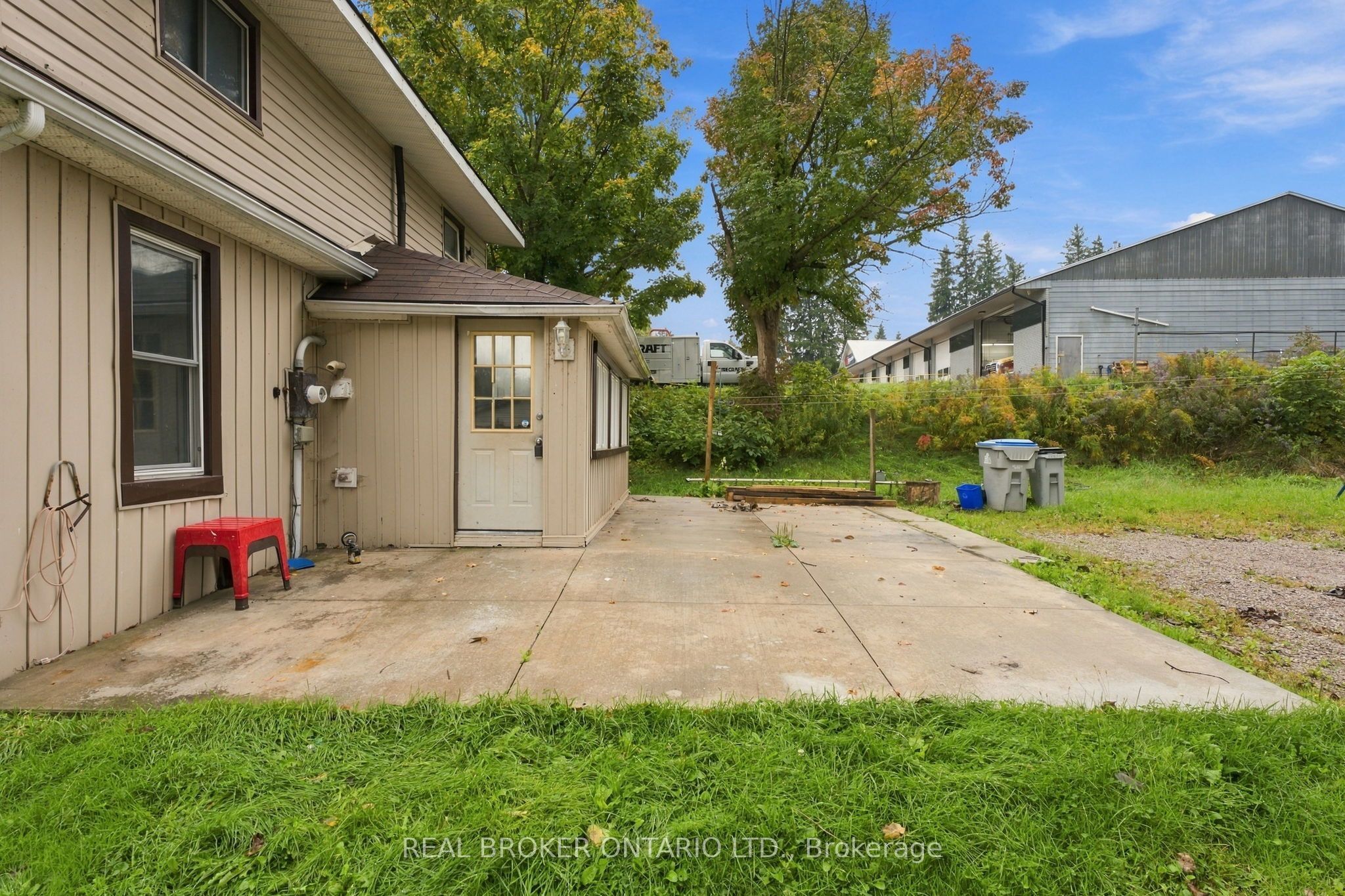 77937 London Road Property Photo 32