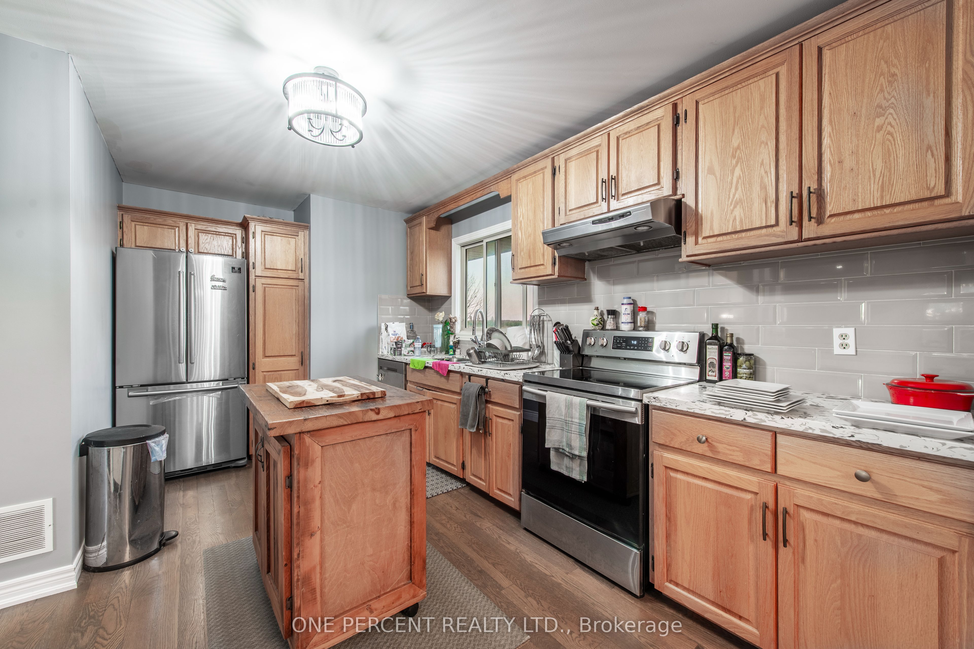 294235 8th Line Property Photo 13