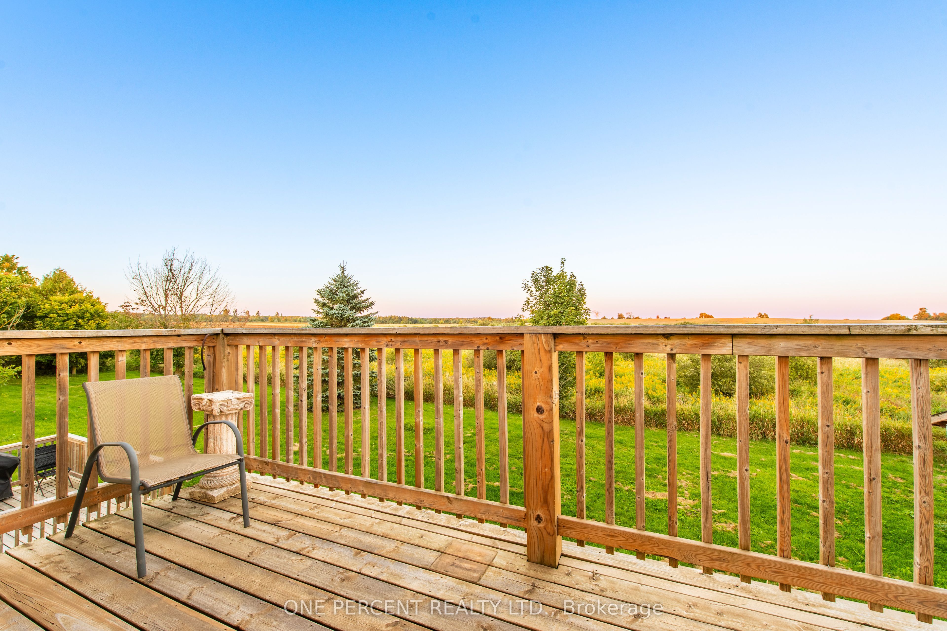 294235 8th Line Property Photo 34