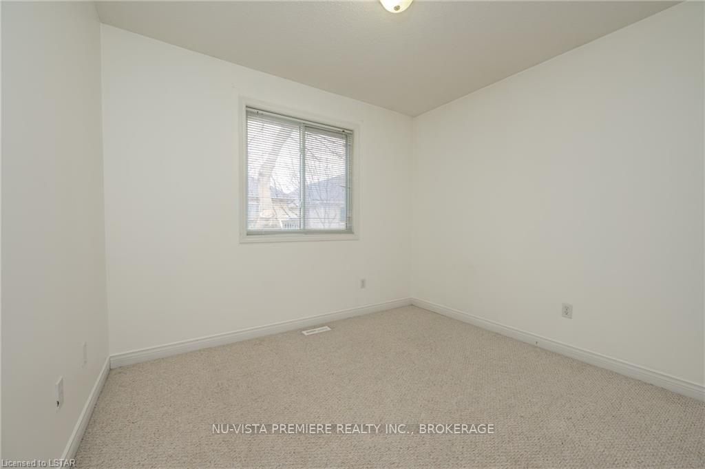 602 Sprucewood Drive Property Photo 18