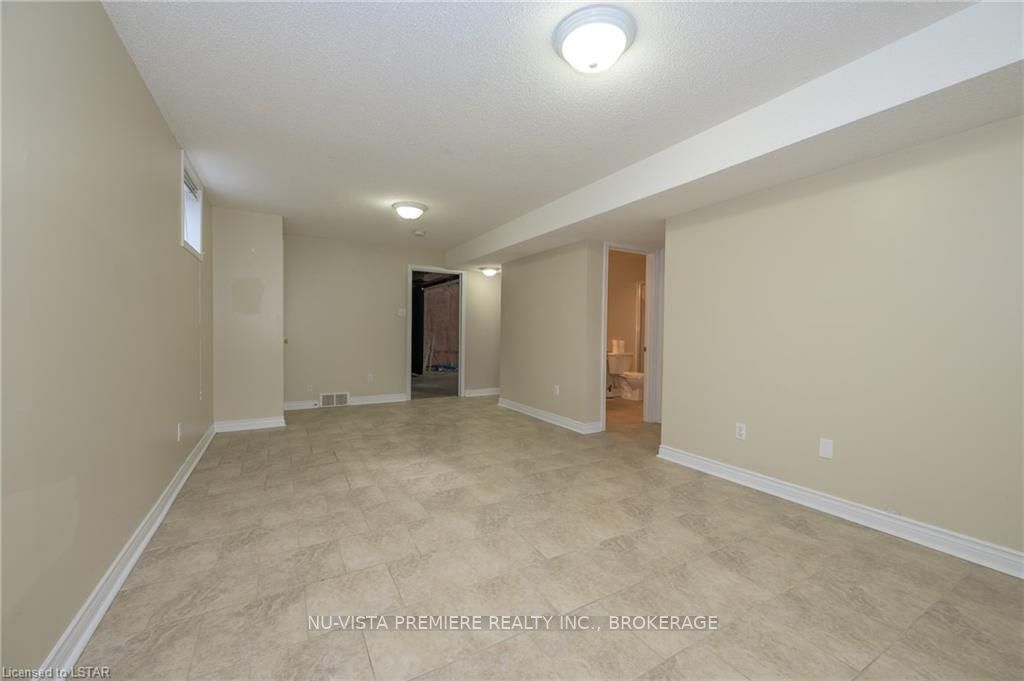 602 Sprucewood Drive Property Photo 25