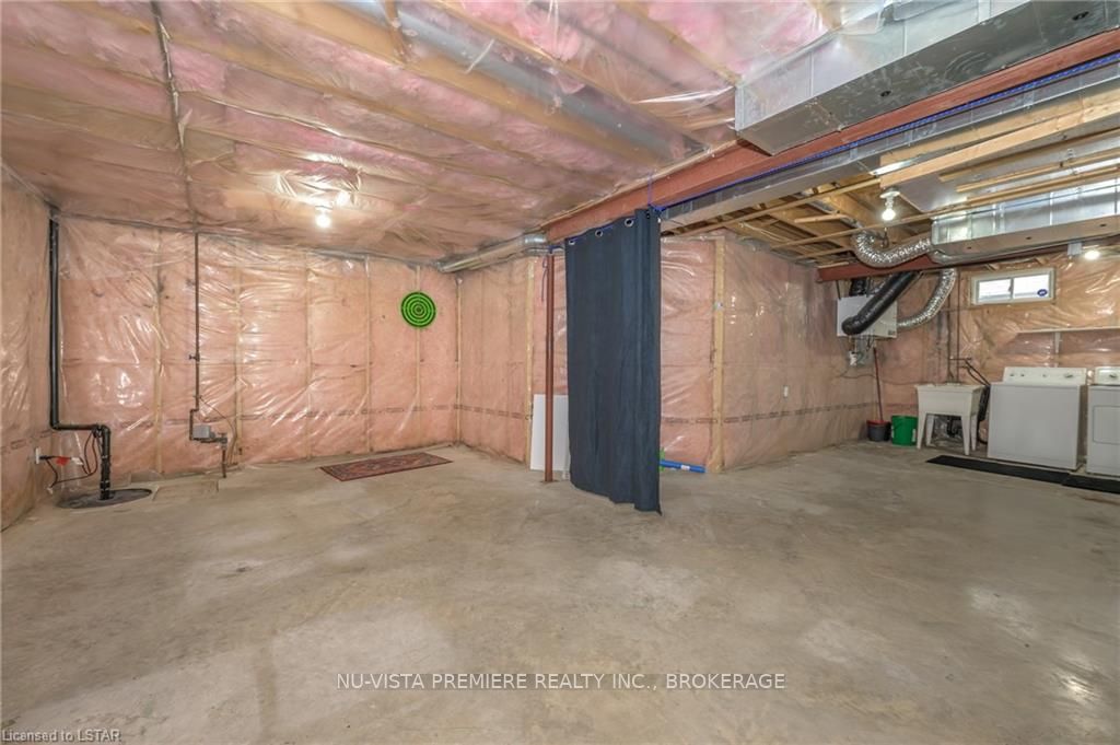 602 Sprucewood Drive Property Photo 32