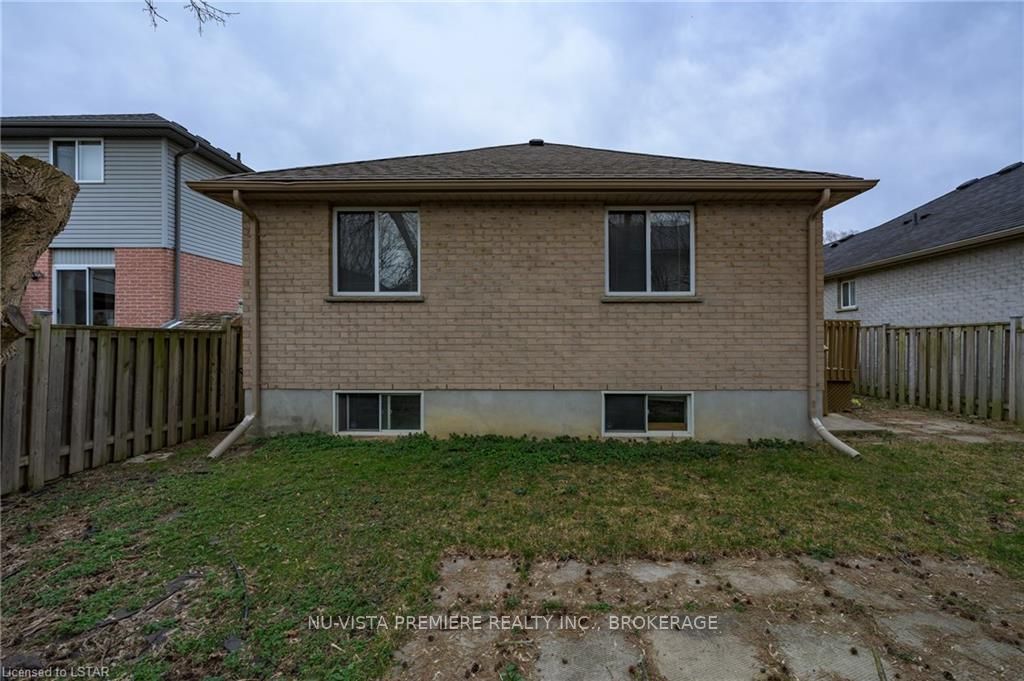 602 Sprucewood Drive Property Photo 41