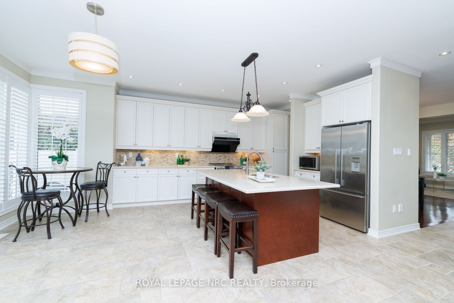 6430 St Michael Avenue Property Photo 12